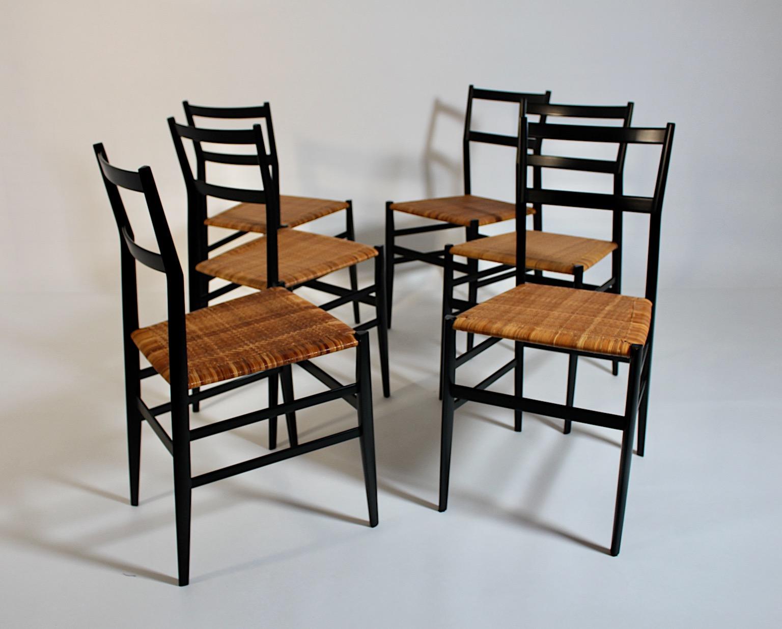 Modernista Vintage Seis sillas Superleggera de Gio Ponti para Cassina 1957 Italia siglo XX en venta