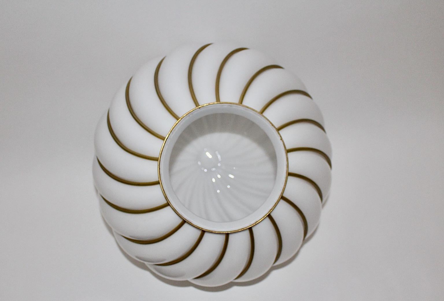 Modernist Vintage White Glass Brass Floor Lamp Table Lamp VeArt Italy 1960s For Sale 2