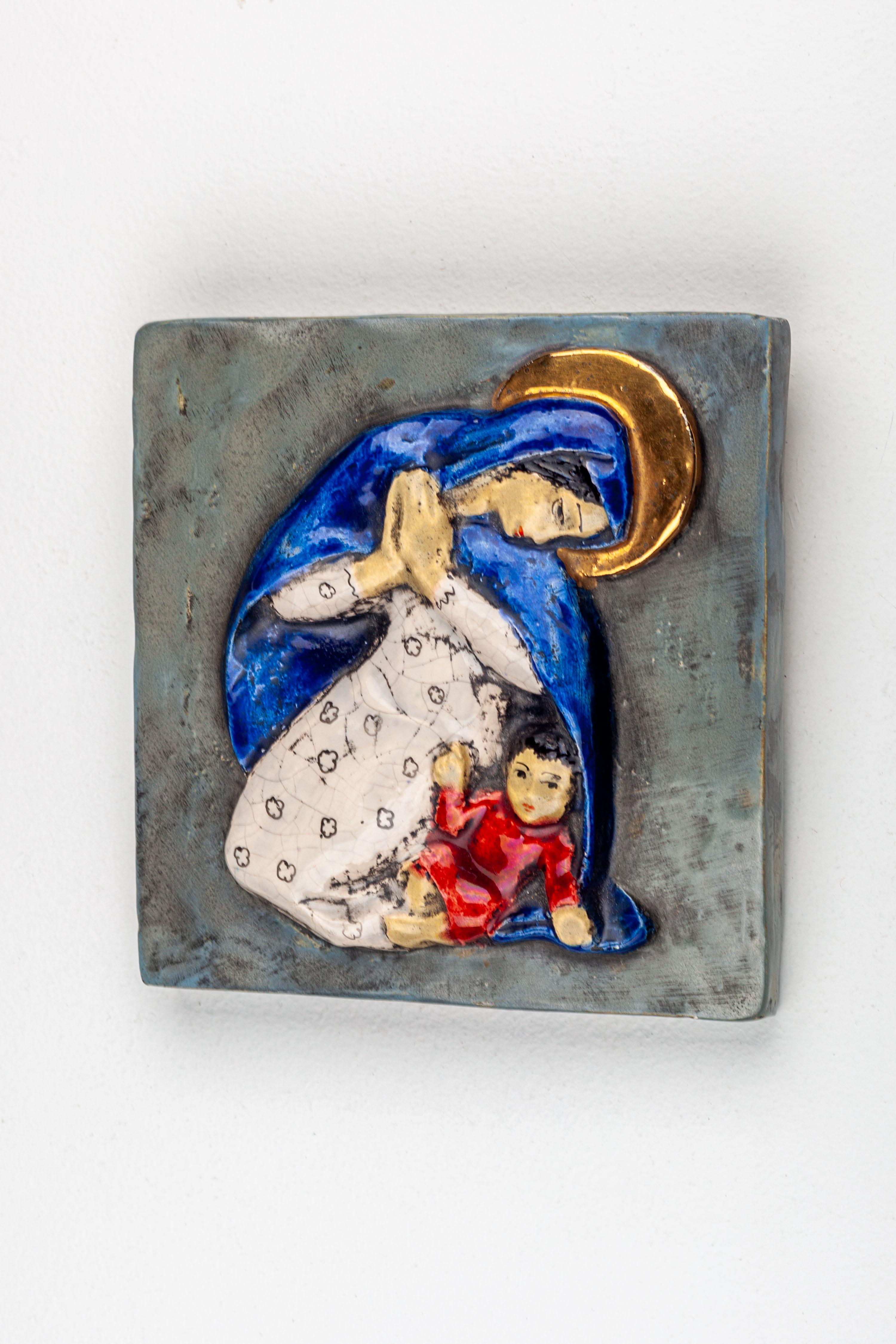 Modernist Virgin Mary and Child Jesus Wall Ceramic Decoration Handmade in Europe For Sale 2