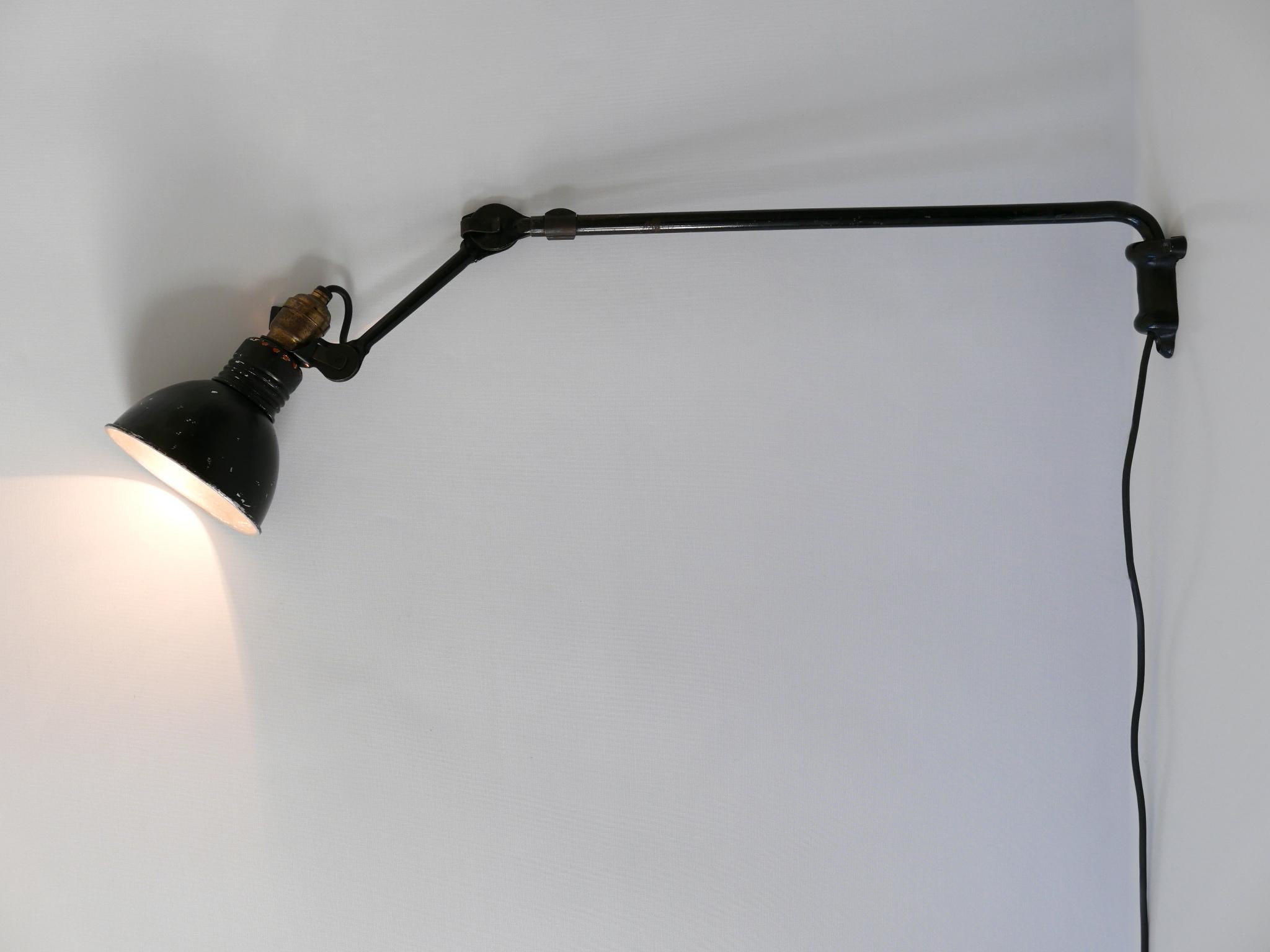 Modernist Wall Lamp Model 203 by Bernard-Albin Gras for Gras Lamp, France, 1920s For Sale 2