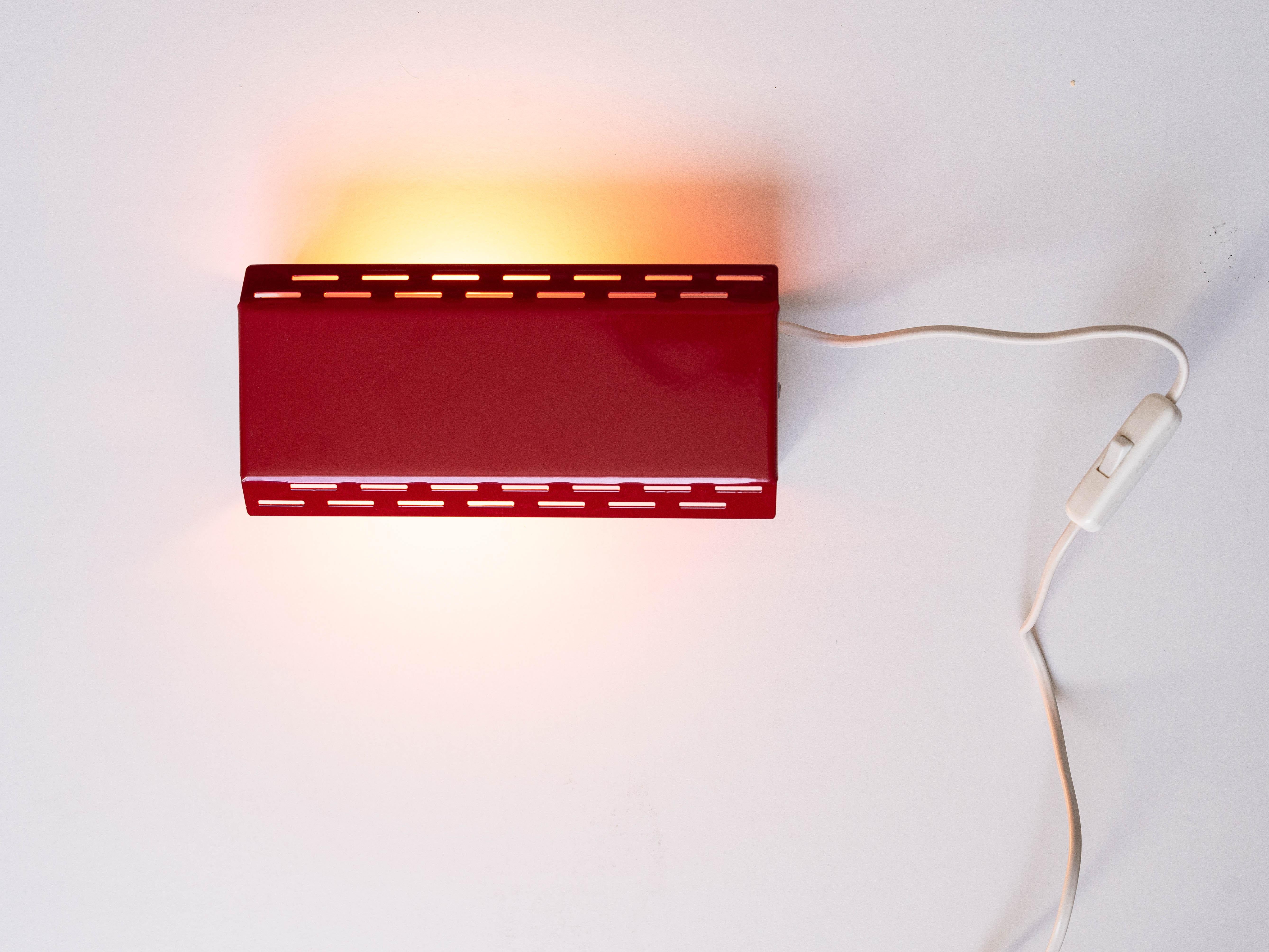 Metalwork Modernist Wall Sconces - Set of 4 Adjustable Metal Lamp by Gérard Gossé - 1980s For Sale