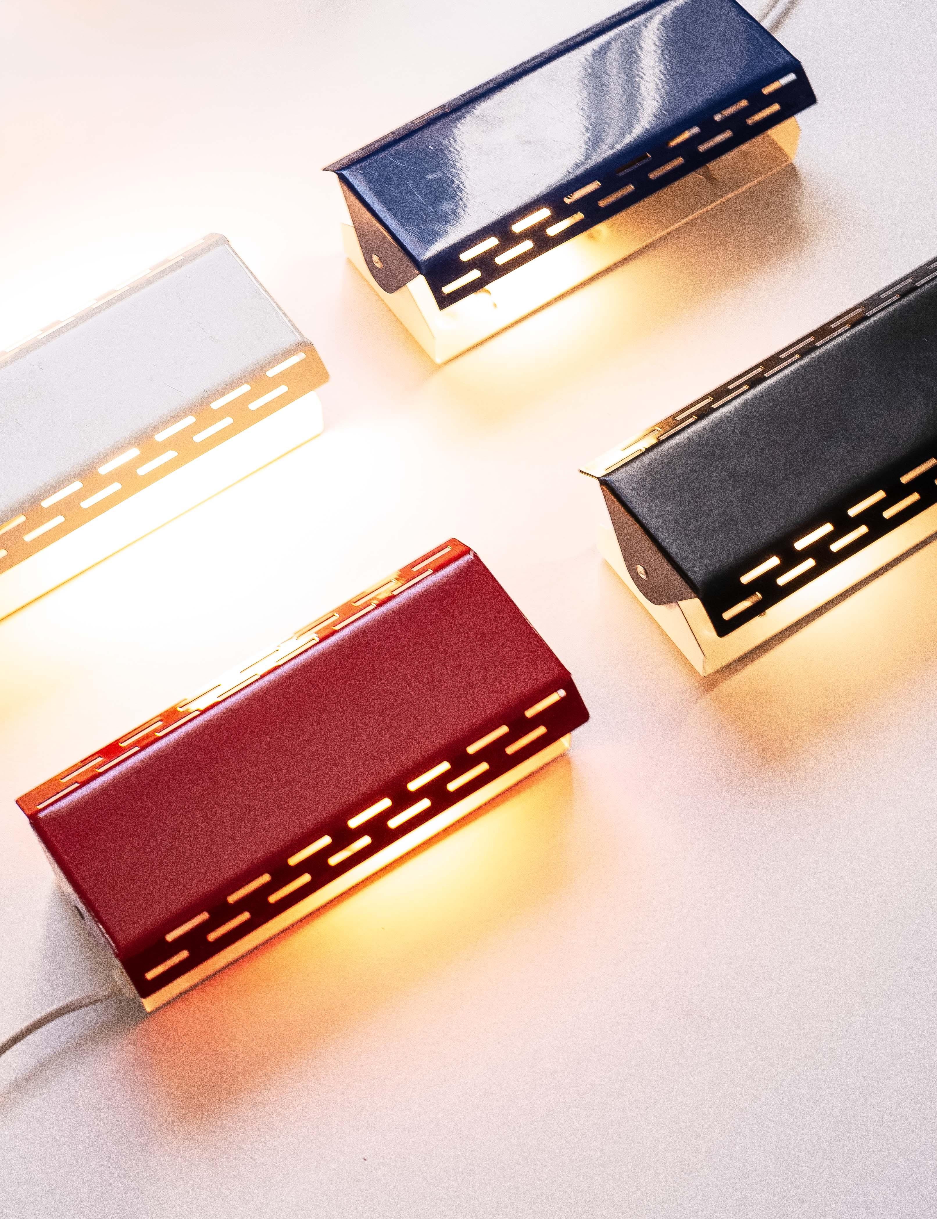 20th Century Modernist Wall Sconces - Set of 4 Adjustable Metal Lamp by Gérard Gossé - 1980s For Sale
