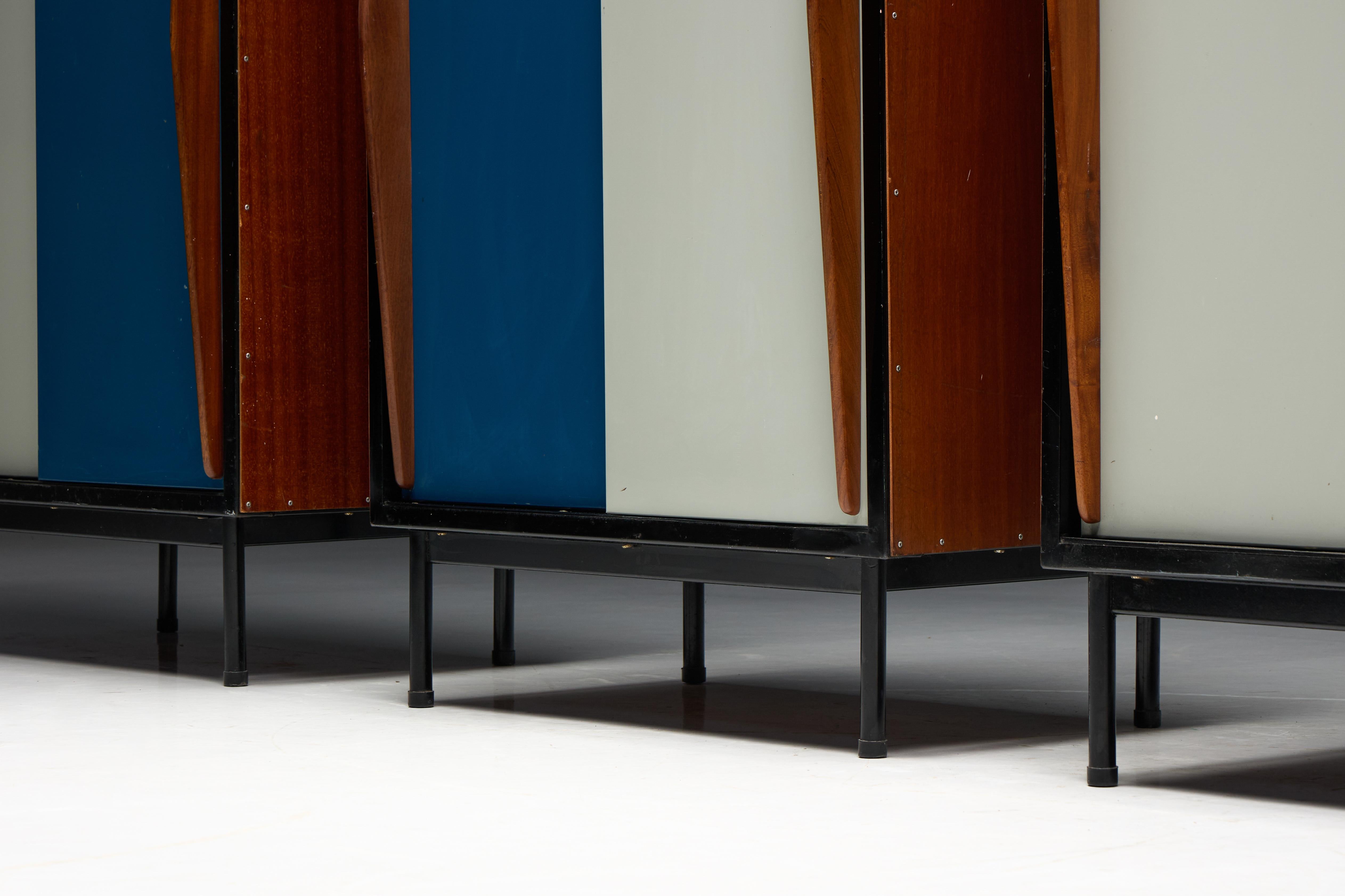 Armadi modernisti di Willy Van Der Meeren per Tubax, Belgio, anni '50 in vendita 9