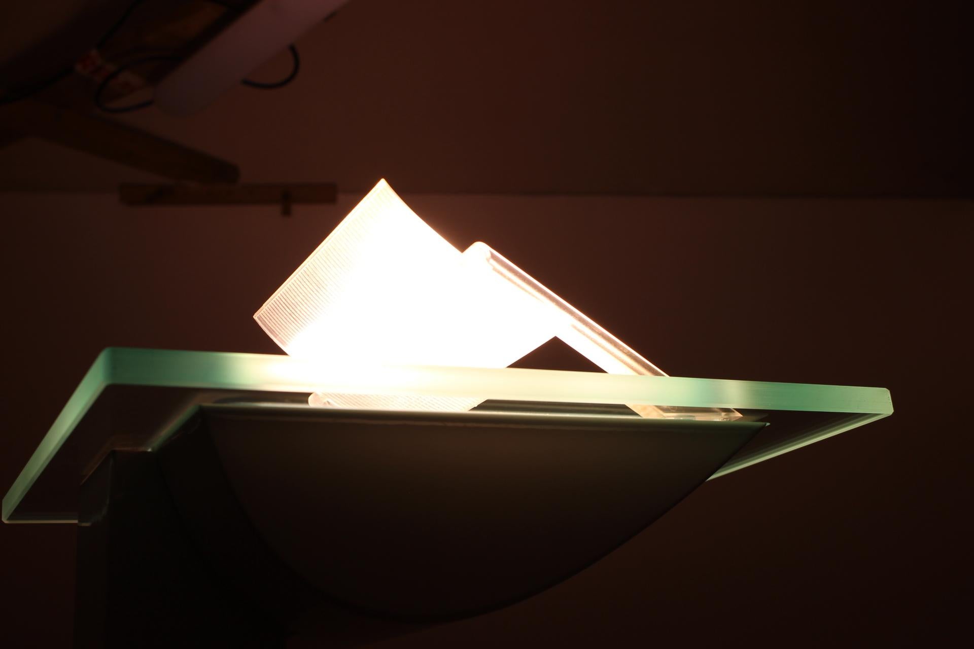 Modernist White Metal Floor Lamp by Hartmut Engel for Zumtobel, 1980s For Sale 5