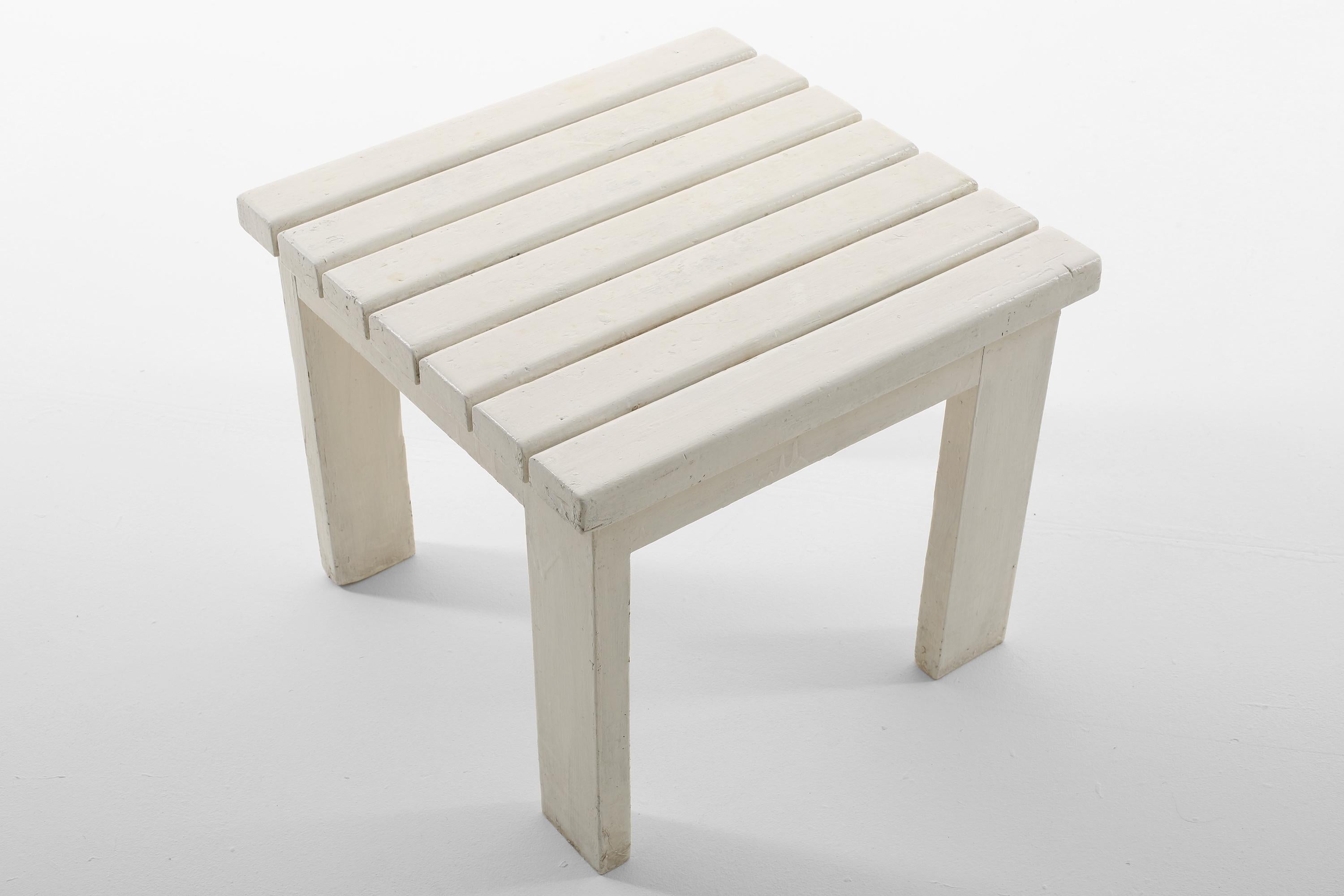 Modernist White Side Table by Jacques Quinet 2