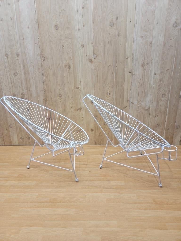 Late 20th Century Modernist White Wire Garden Chairs in the Manner of Mathieu Matégot, Pair For Sale