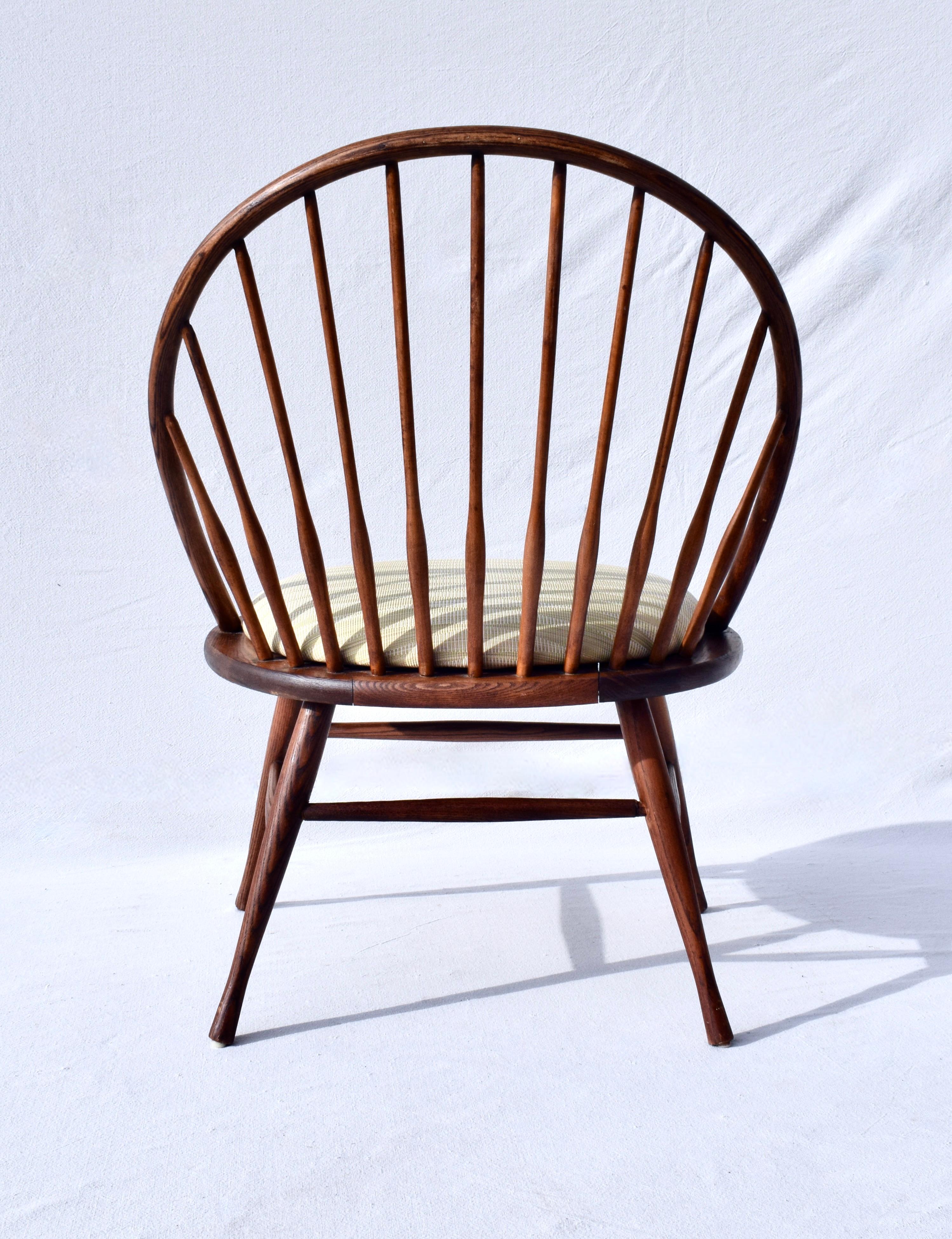 Modernist Windsor Style Chair Oak, Made in Sweden In Good Condition For Sale In Southampton, NJ