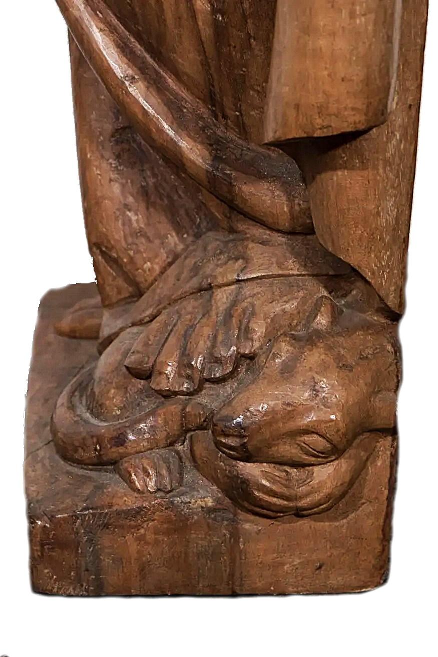 Scultura modernista in legno di una donna con gatto, attribuita ad Albert Wein, ca. 1940s in vendita 1