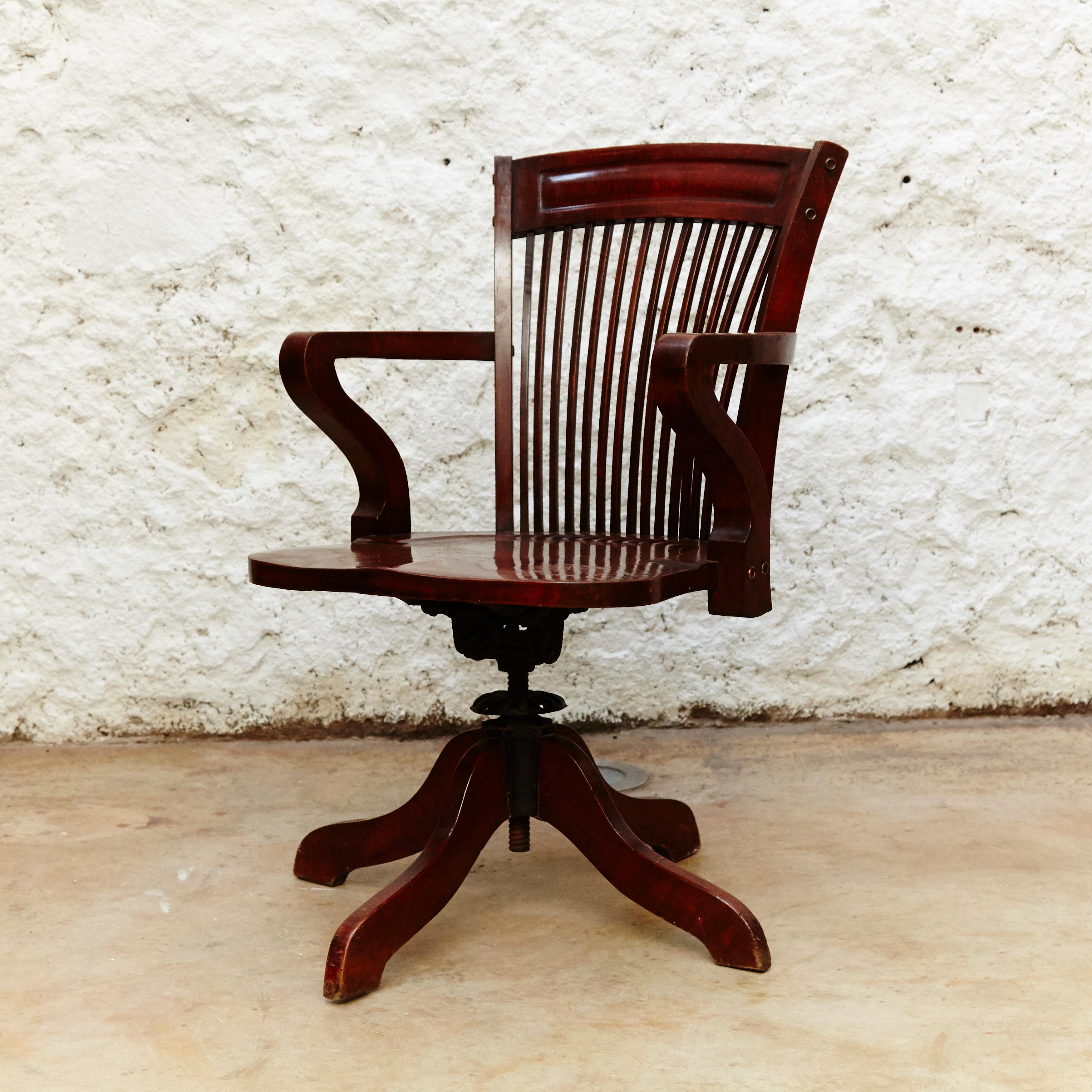 Arts and Crafts Modernist Wood Swivel Chair from Barcelona, circa 1940