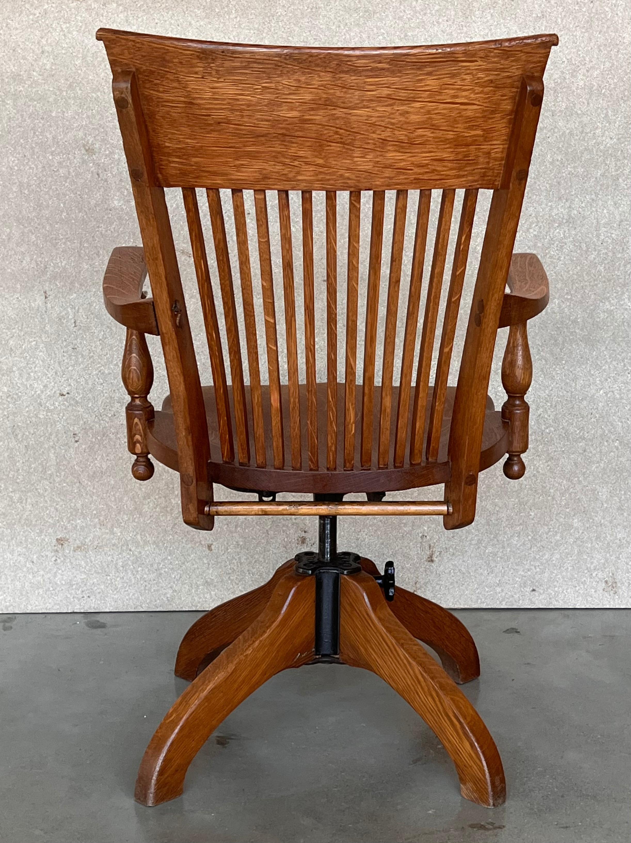 Modernist Wood Swivel Chair from Barcelona, circa 1940 2