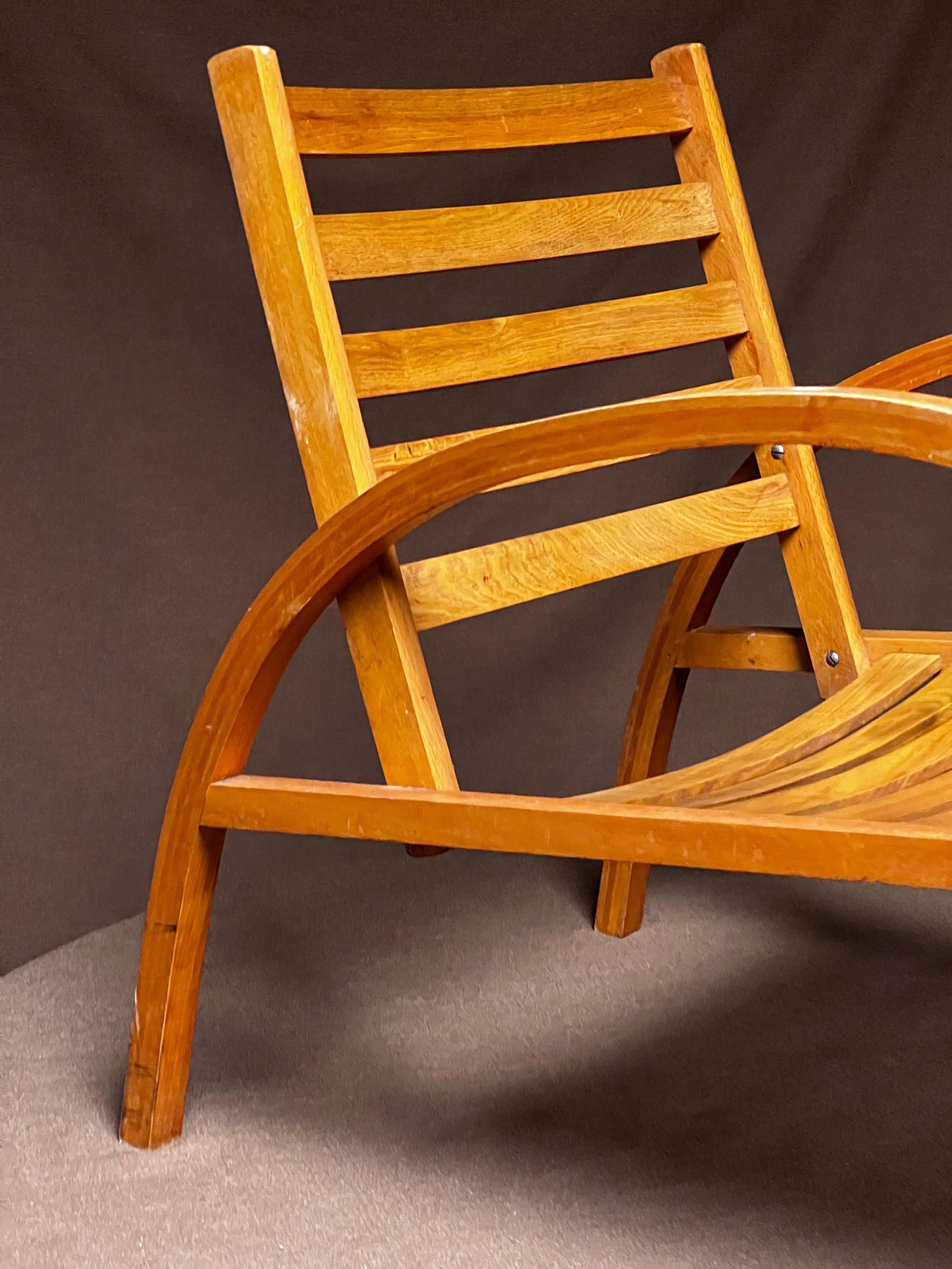 Ensemble de 4 chaises d'extérieur modernistes en bois empilables des années 1930 en vente 3