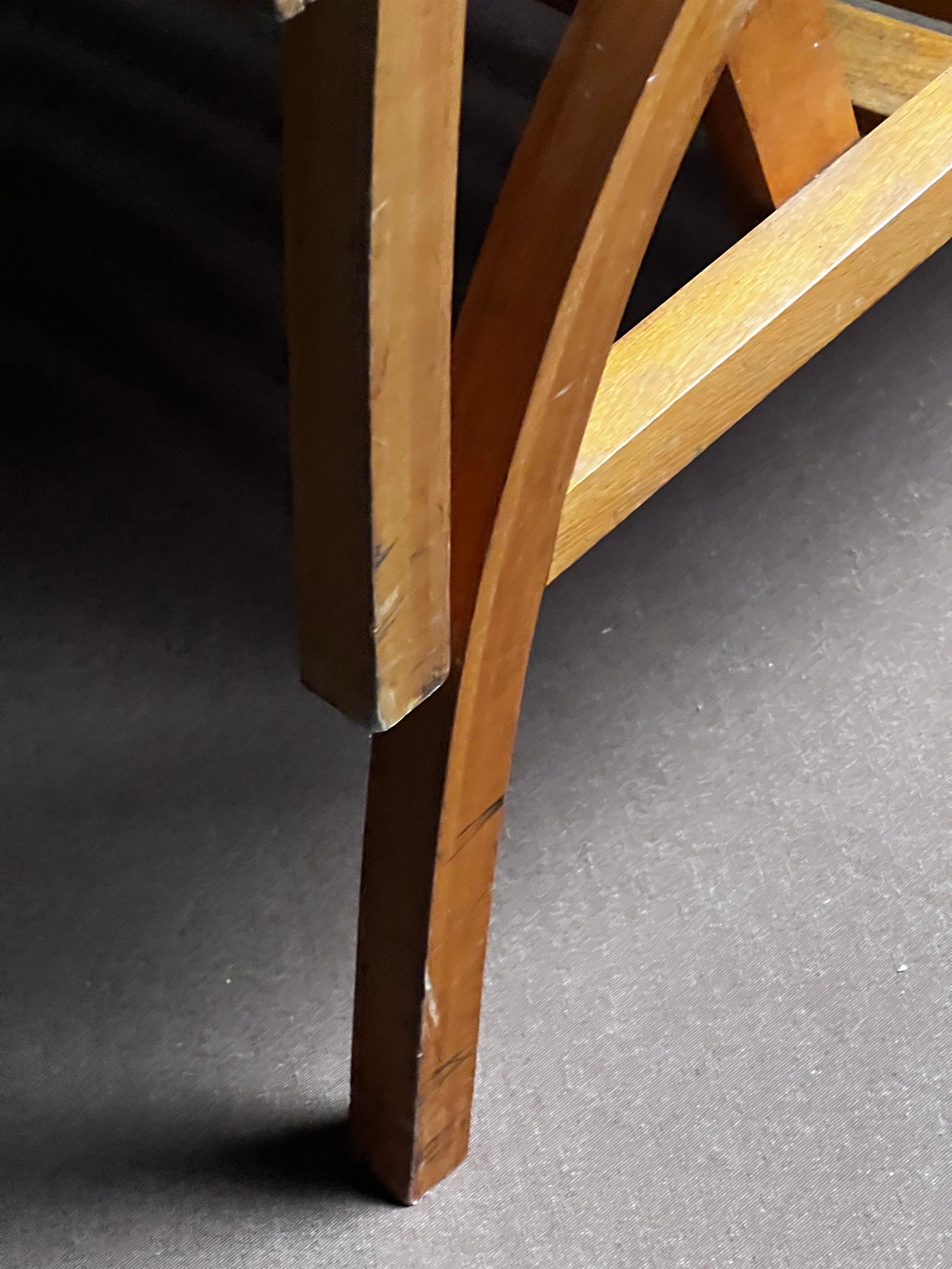 Ensemble de 4 chaises d'extérieur modernistes en bois empilables des années 1930 en vente 1