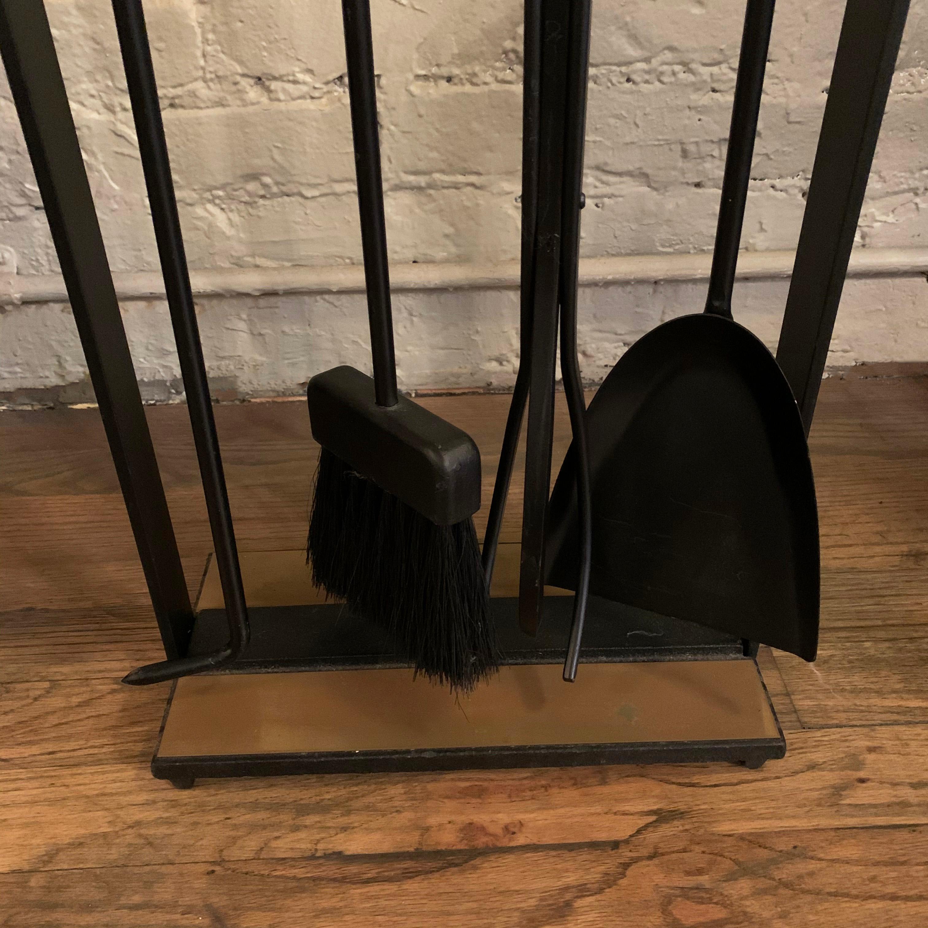 Modernist Wrought Iron and Brass Fireplace Tools In Good Condition In Brooklyn, NY