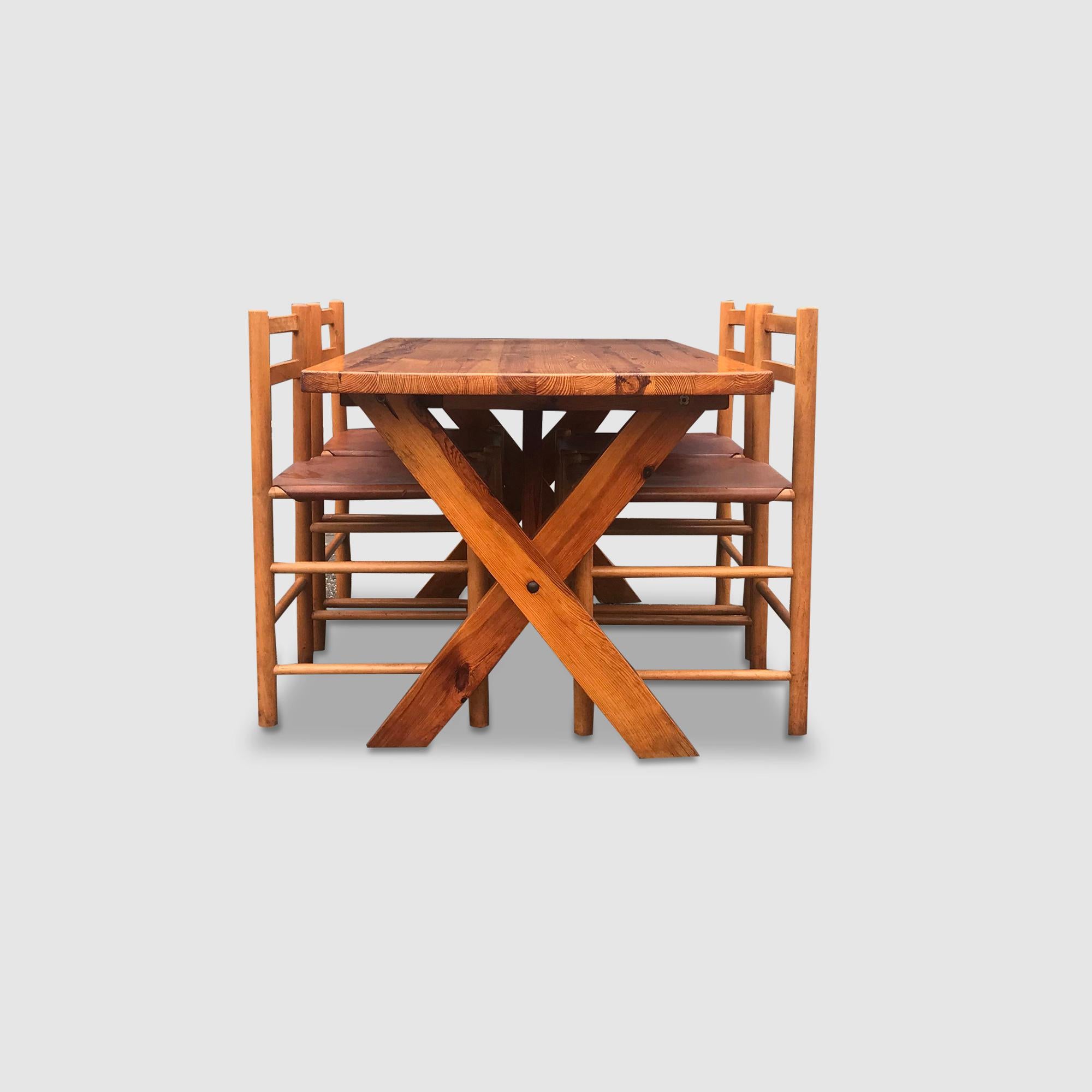 Modernist X-leg dining table by Ate van Apeldoorn for Houtwerk Hattem 1970s For Sale 6
