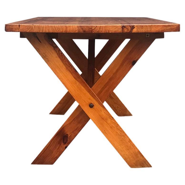 Modernist X-leg dining table by Ate van Apeldoorn for Houtwerk Hattem 1970s For Sale