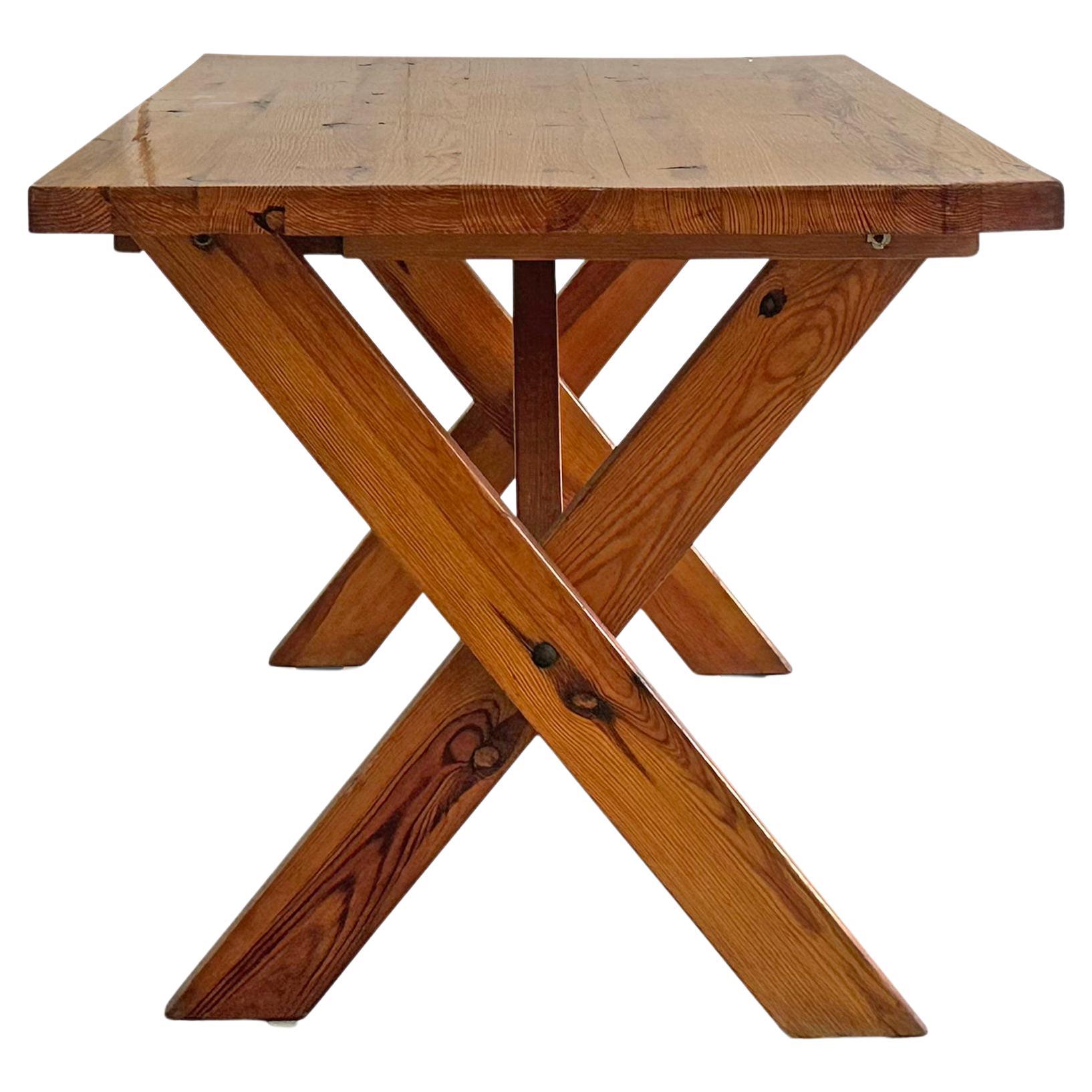 Modernist X-leg dining table by Ate van Apeldoorn for Houtwerk Hattem 1970s