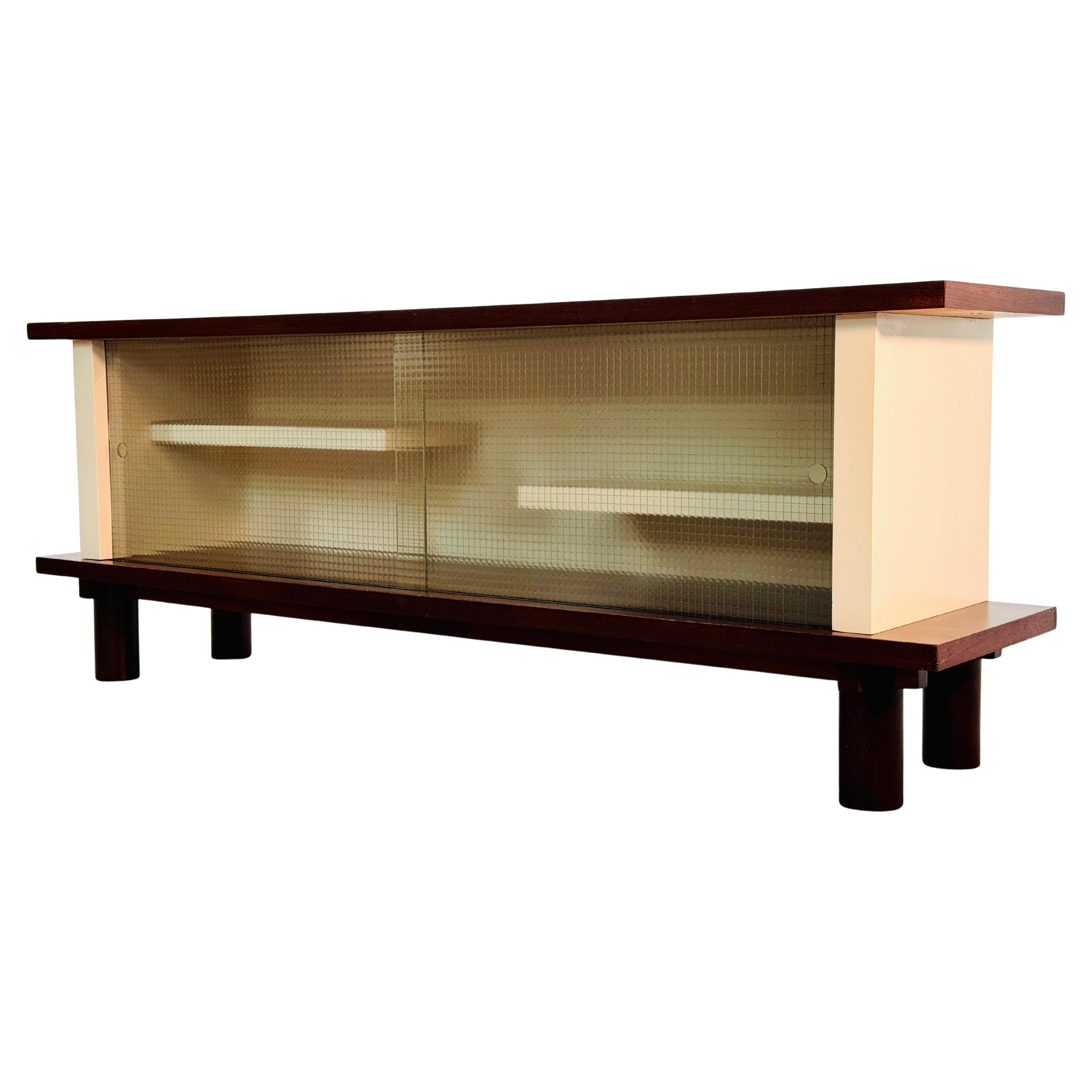 Modernista, minimalista, escuela Haque, Credenza, Metz & Co. feel, años 70 en venta