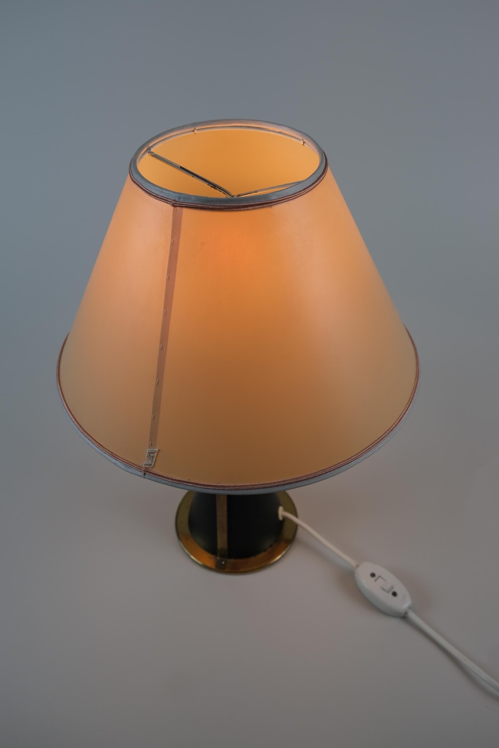 Modernistic Black & Brass Table Lamp Model K11-24, Maria Lindeman, Idman 1950s For Sale 2