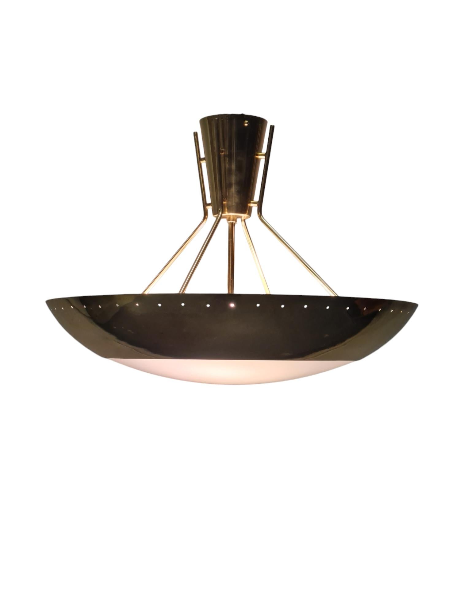 Lampada da soffitto modernista Model. ER 163 in ottone e acrilico, Itsu 1950s in vendita 6