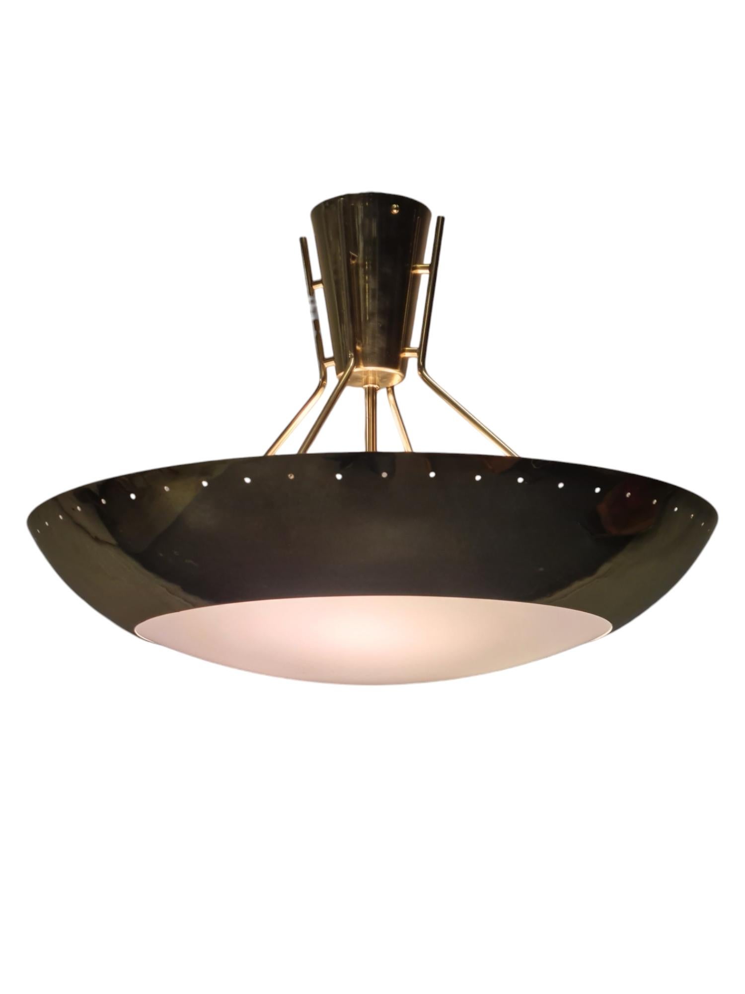 Lampada da soffitto modernista Model. ER 163 in ottone e acrilico, Itsu 1950s in vendita 7