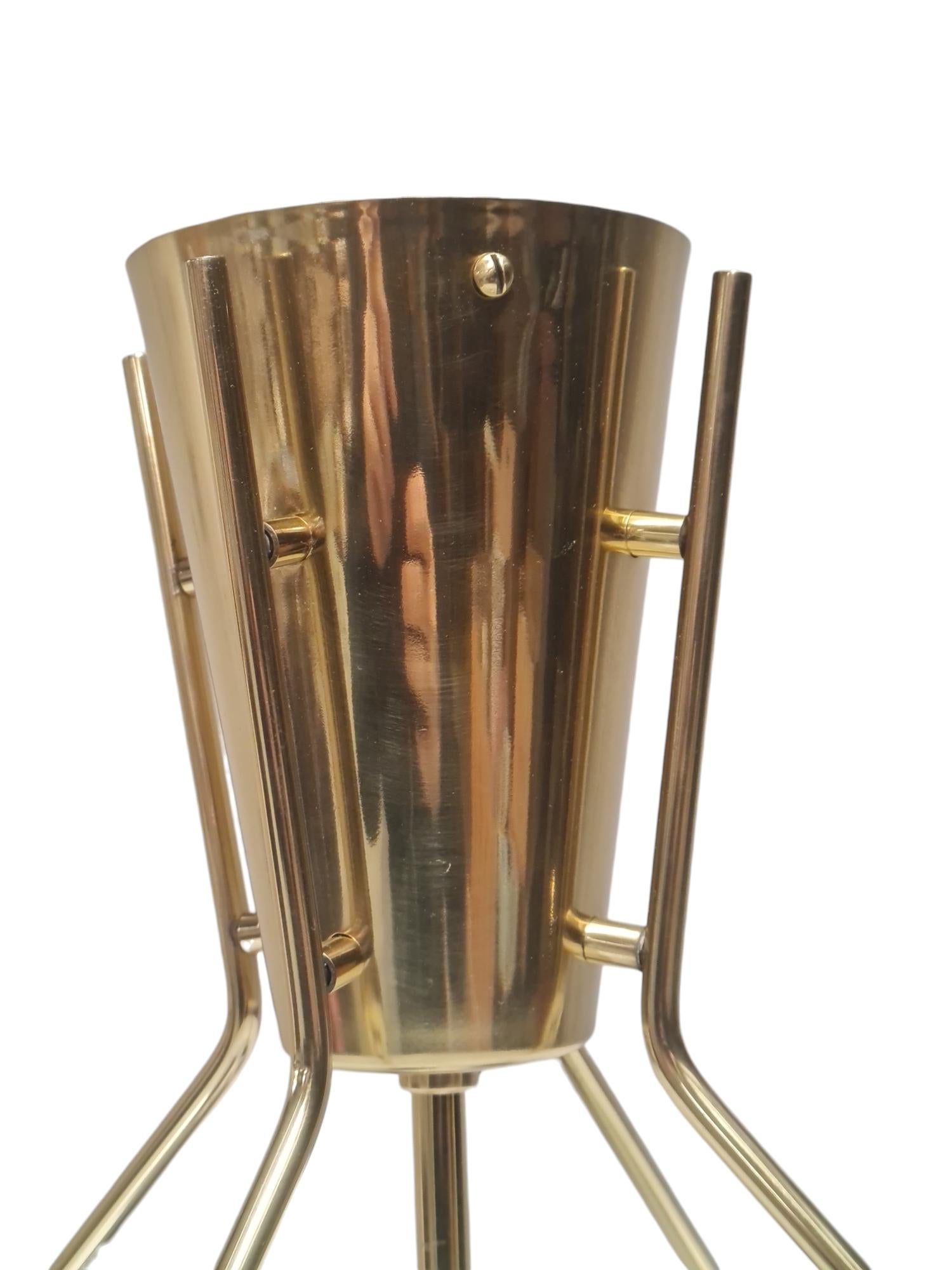 Lampada da soffitto modernista Model. ER 163 in ottone e acrilico, Itsu 1950s in vendita 1