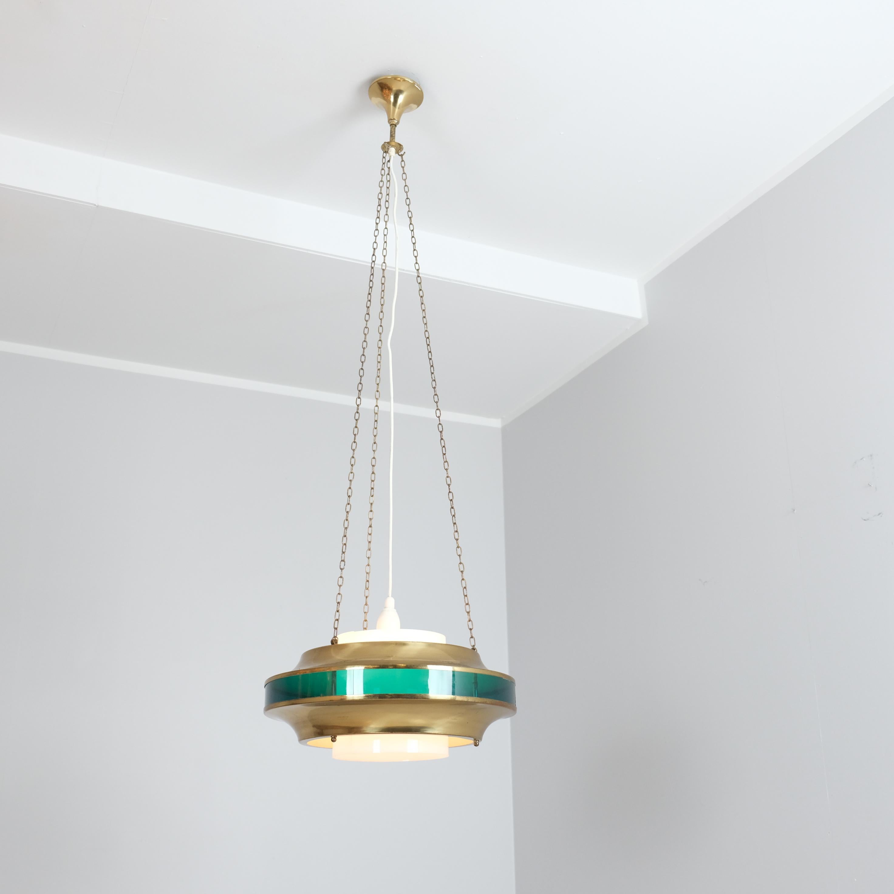 Finlandese Ciondolo da soffitto modernista di Kai Ruokonen in ottone, bianco e verde, Finlandia anni '70 in vendita