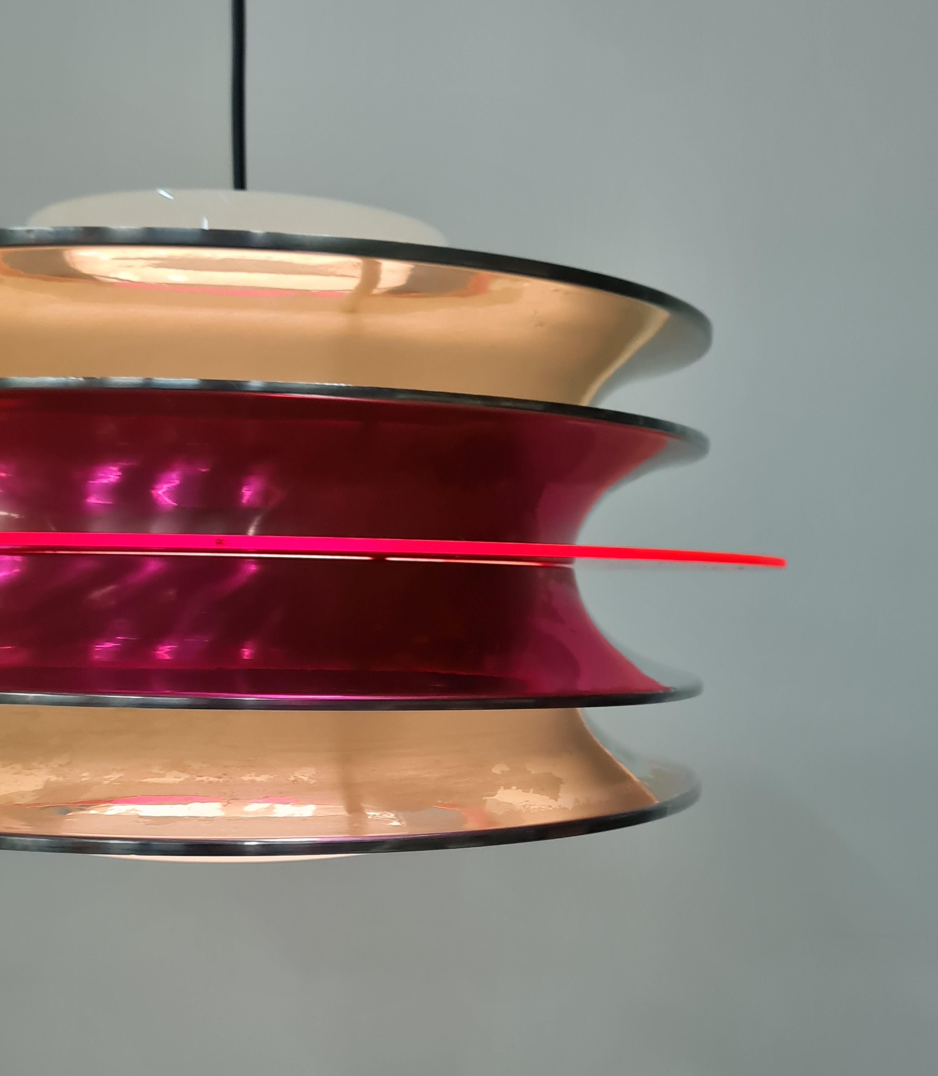 Modernistic Slatted Kai Ruokonen Ceiling Pendant in Silver and Red, Lynx 1970s For Sale 4