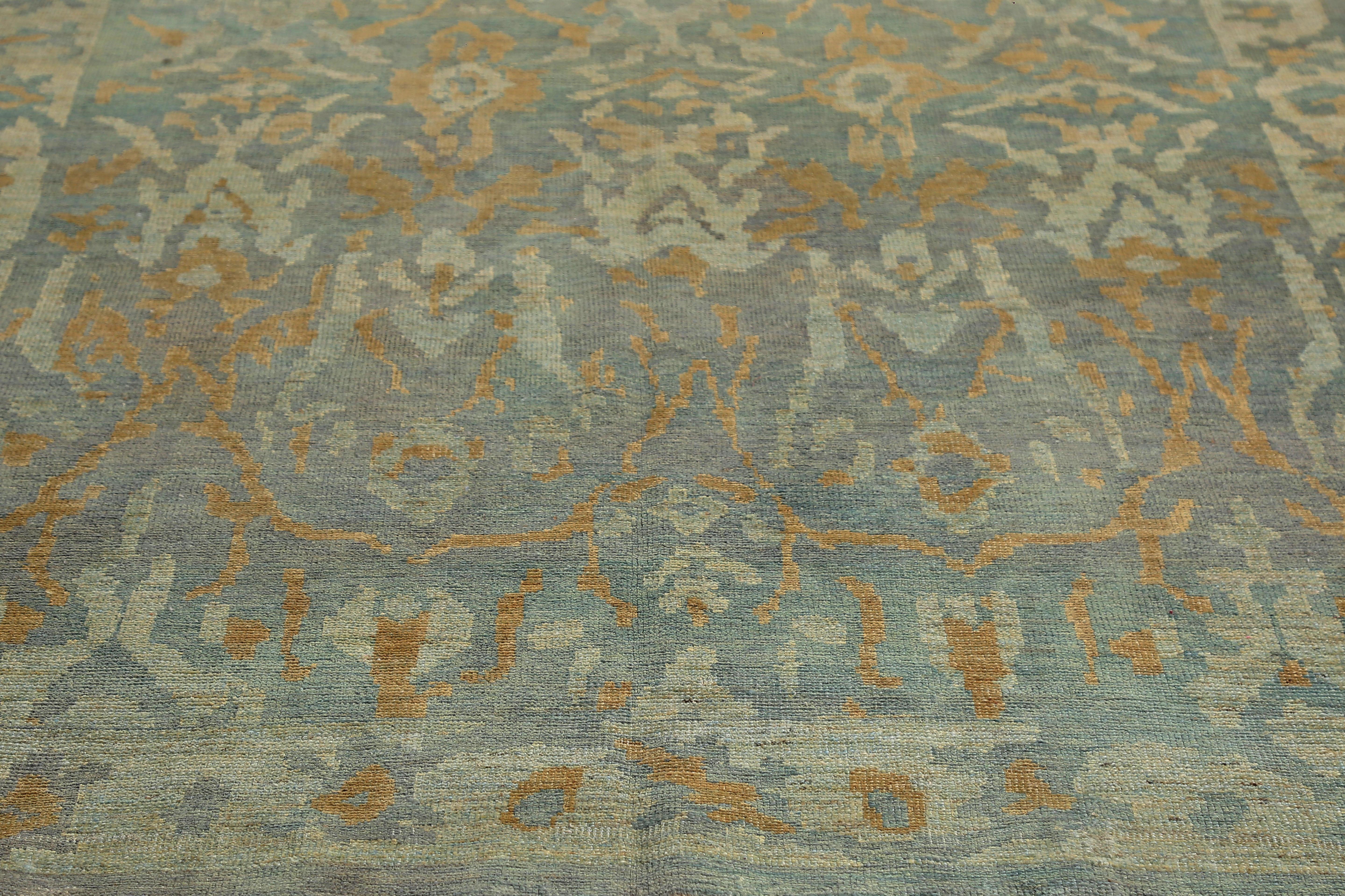 Wool Modernized Turkish Sultanabad Handmade Rug For Sale
