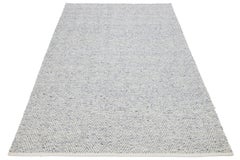 Modern gestalteter elfenbeinfarbener Wollteppich handgefertigt Textured Accents von Apadana