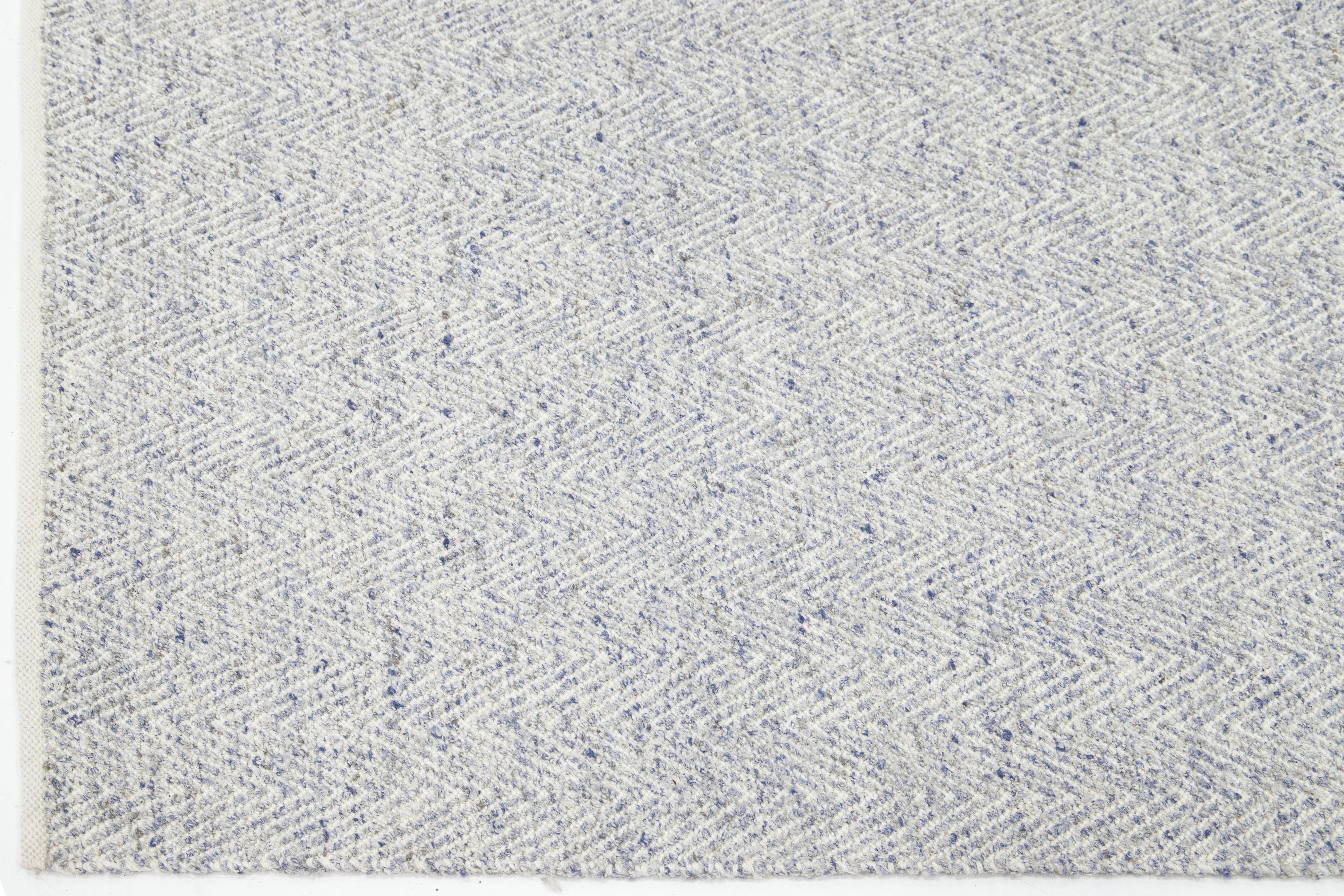 XXI secolo e contemporaneo Tappeto in lana avorio dal design moderno realizzato a mano Textured Accents by Apadana in vendita