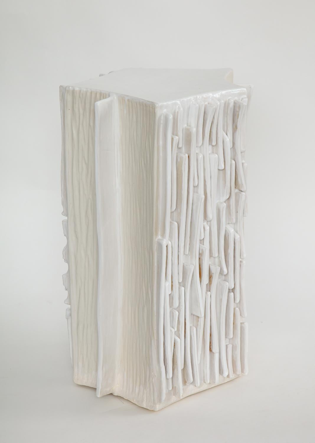 Moderno White Vessel in Glazed Ceramic by Trish DeMasi In New Condition In Philadelphia, PA