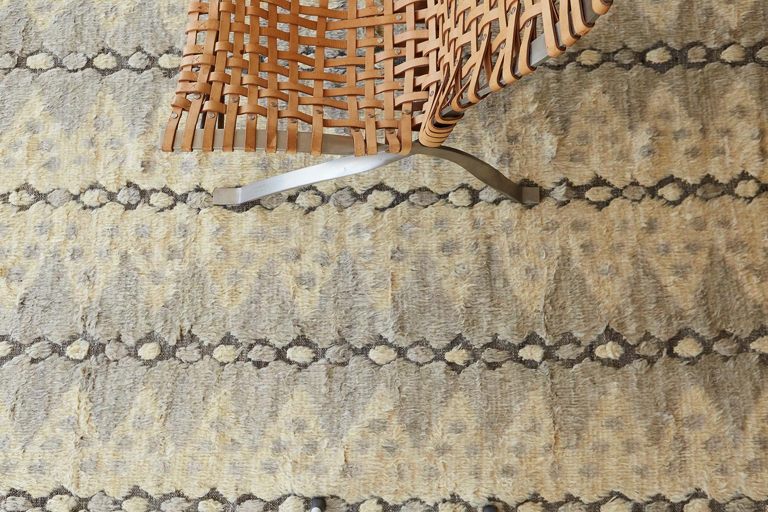 Noué à la main Modlina, Kust Collection par Mehraban en vente