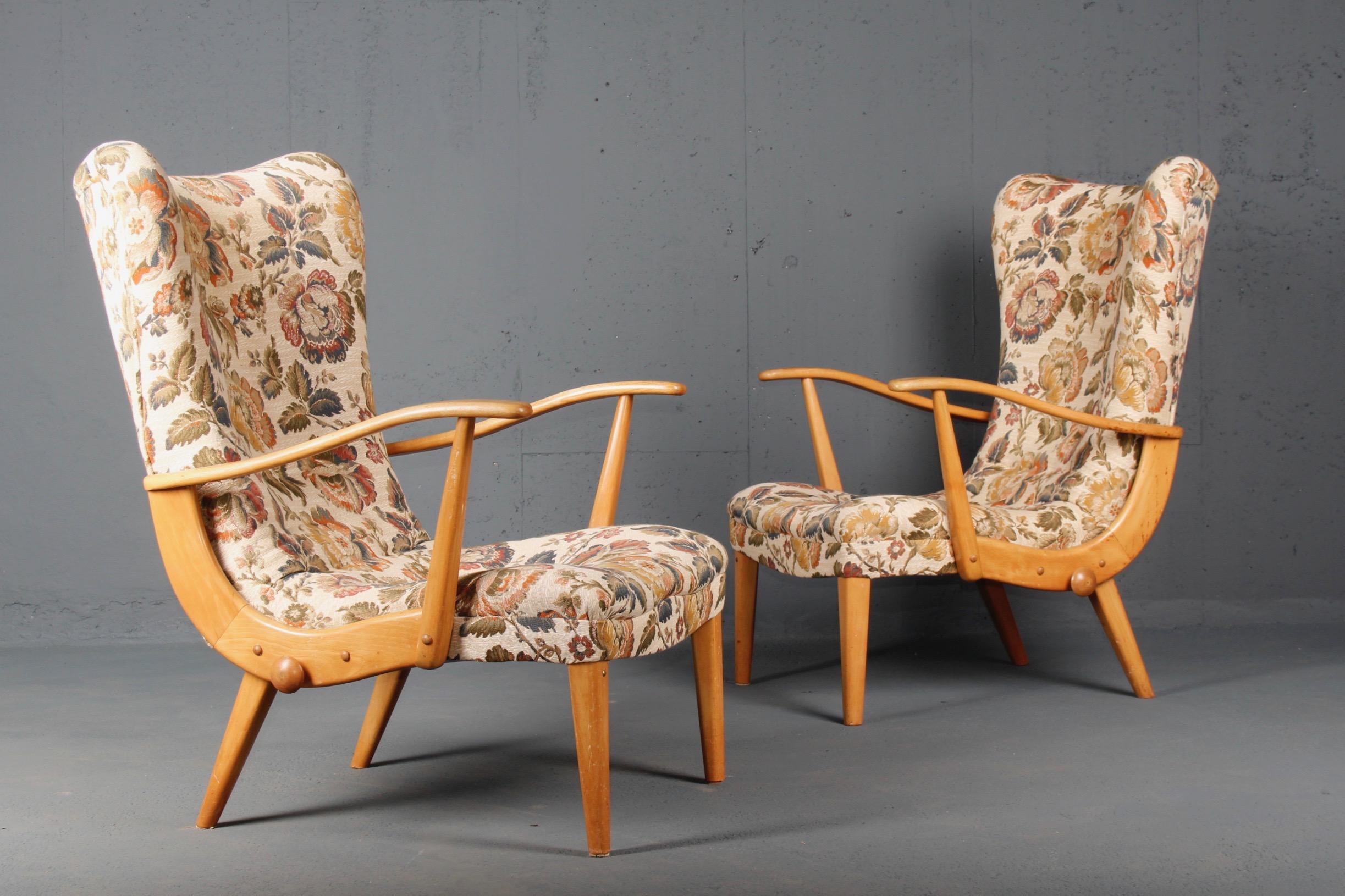 Mid-20th Century Modulable Pair of Armchairs