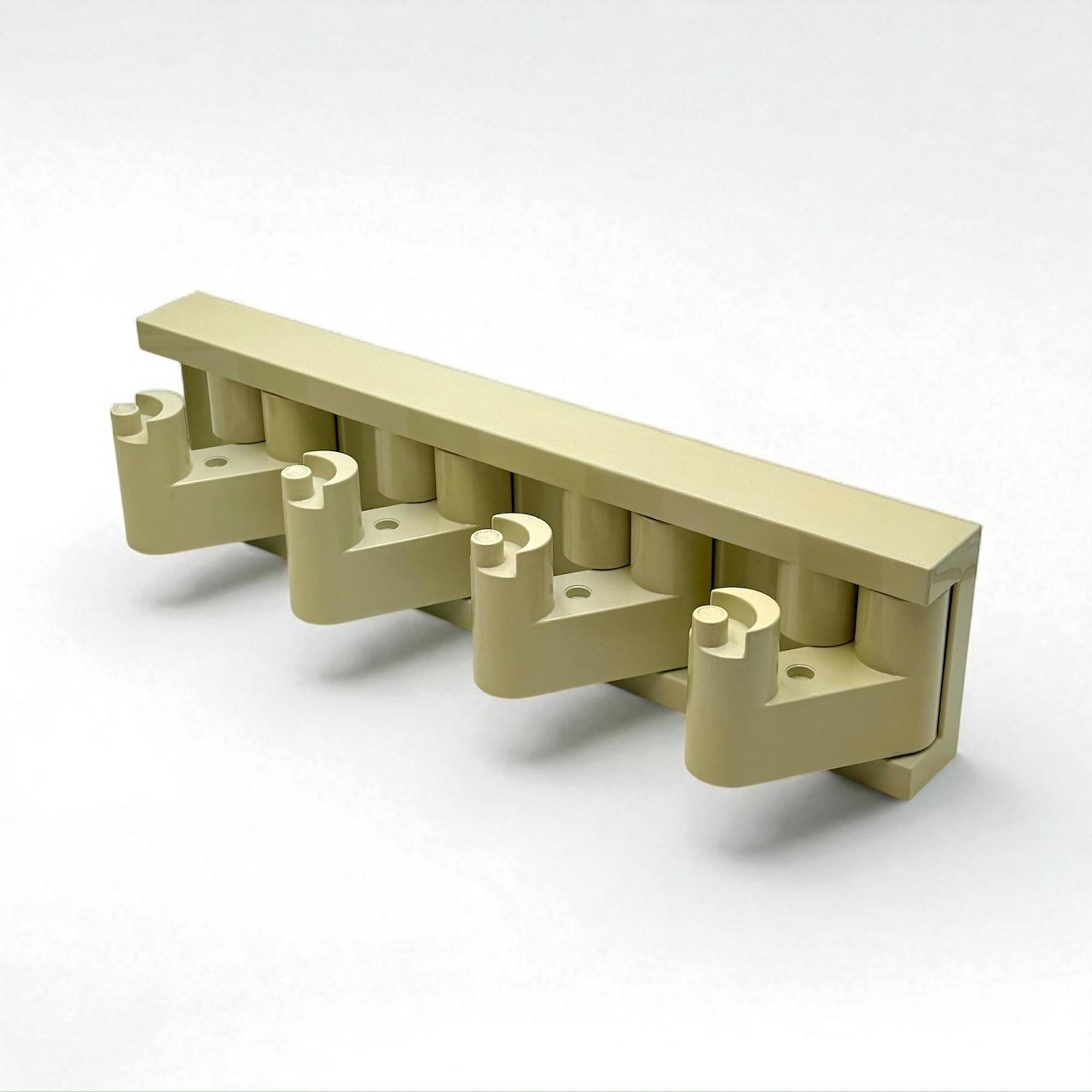 Porte-manteau modulaire en plastique des années 1970 par Benanti & Brunori pour Velca Legnano en vente 2