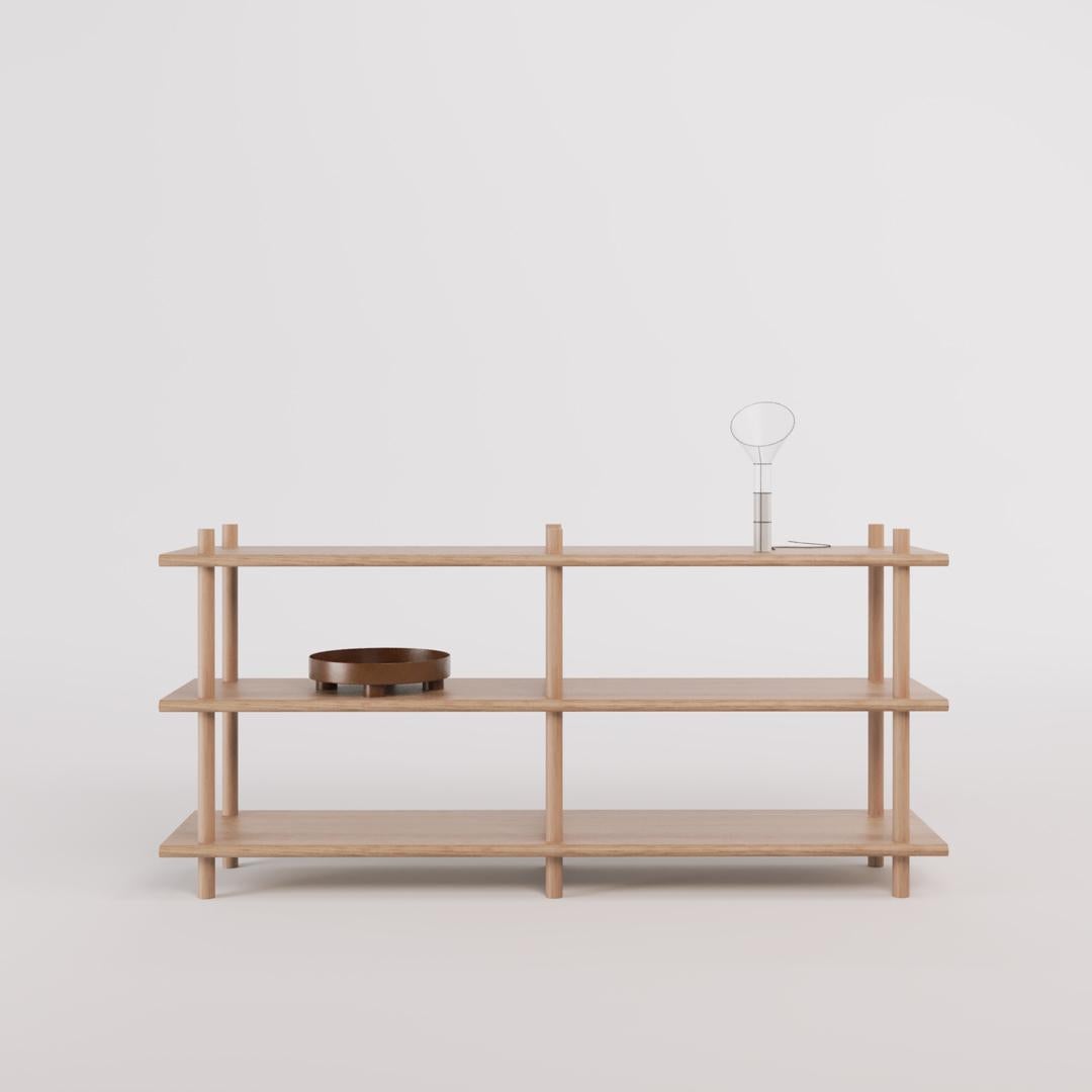 Versatile shelving with clean design and smooth lines. You can use it in the bedroom, in the living room or in the study. It exhibits plants, books and more. Reassembleable modular furniture made of 100% solid Peruvian wood.
The edges of the