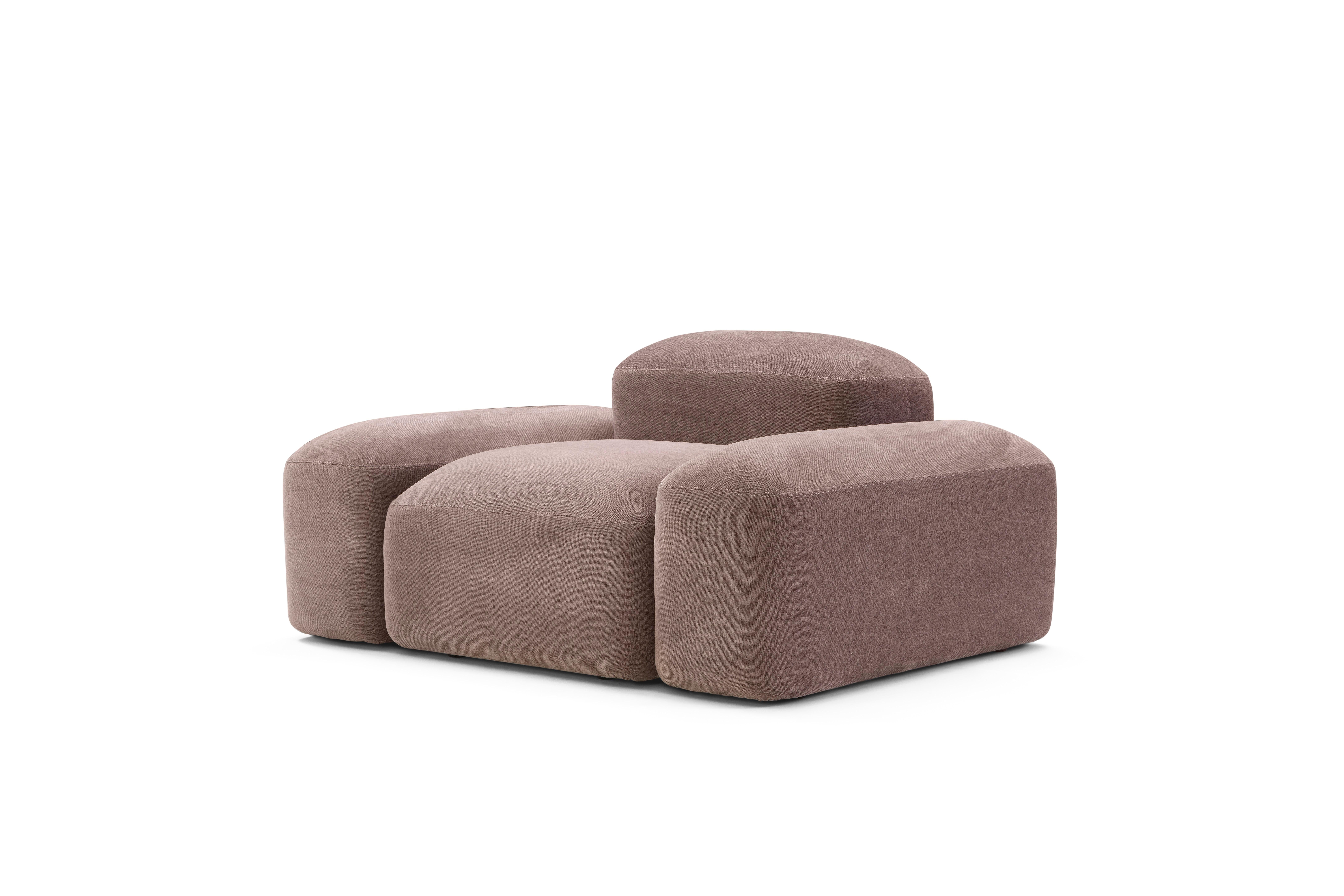 'Lapis' is a collection of sofas and seats with very organic and Minimalist shapes. 
Designer: Emanuel Gargano
Maker: Amura Lab 

'Lapis' can be made in several dimension and combinations, according to spaces and needs: from the most Classic and