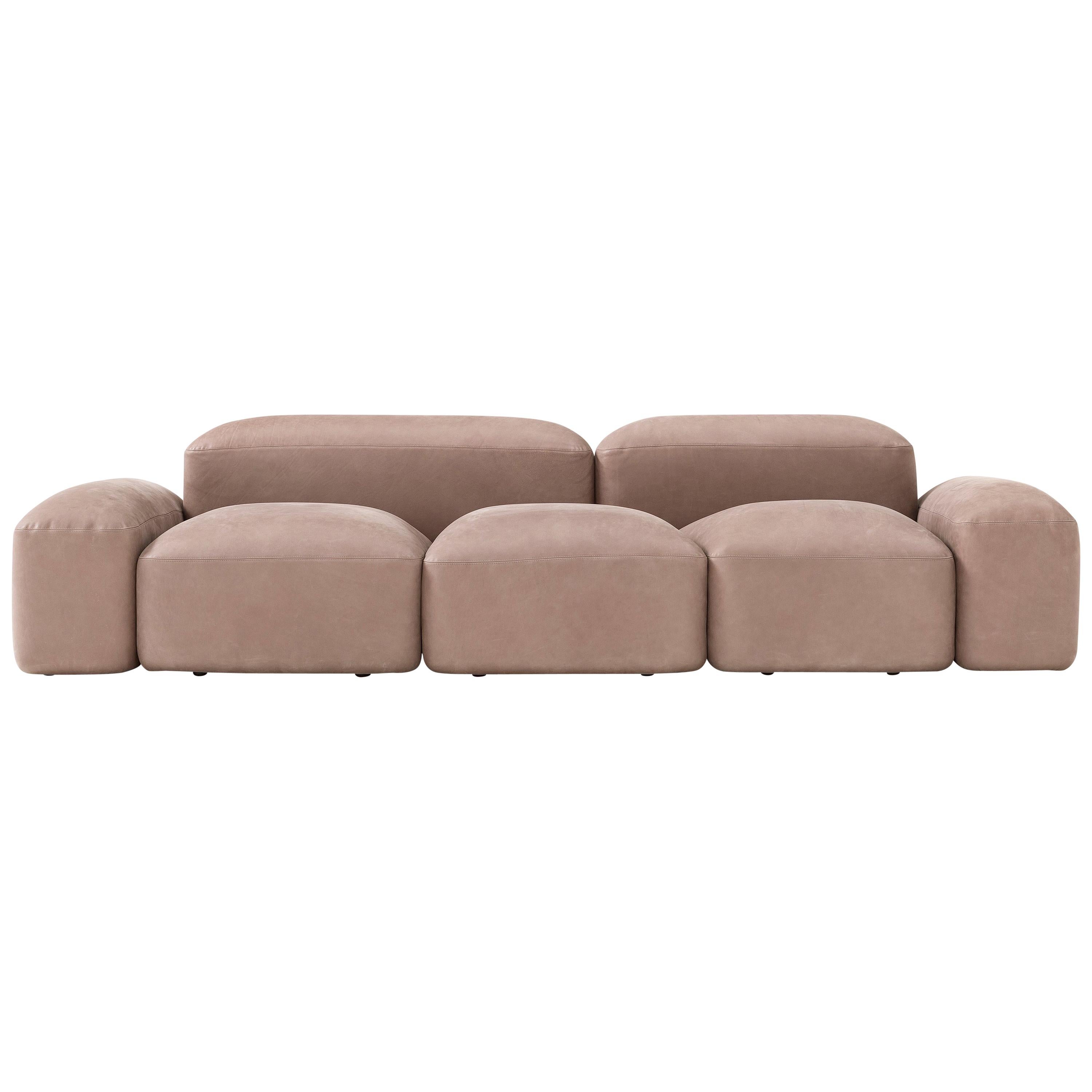 Modulares und anpassbares Sofa „Lapis“ 060 „Viele Layouts und Stoffe verfügbar“ im Angebot
