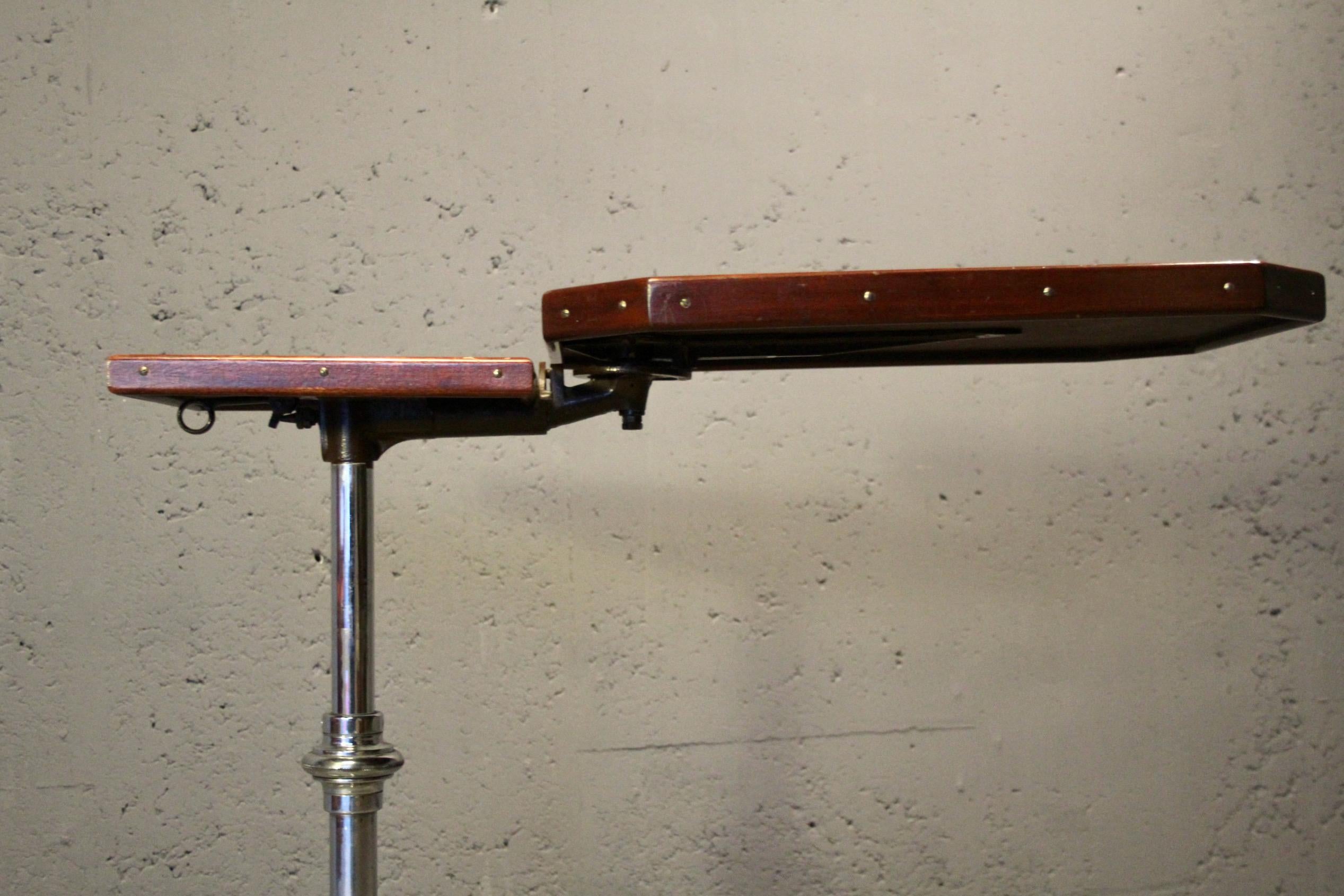 Metal modular art deco side table For Sale