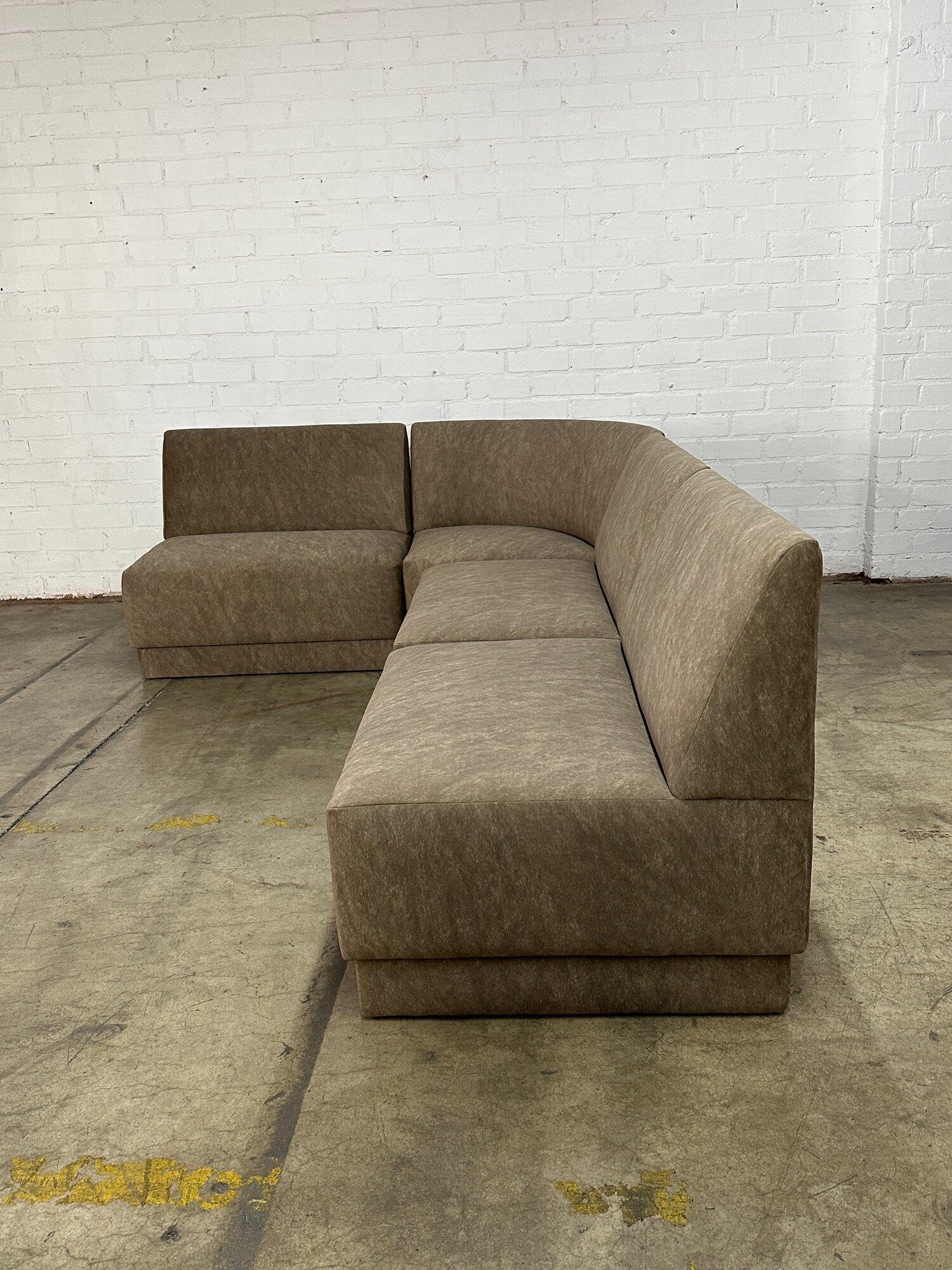 Modular Banquette sofa For Sale 2