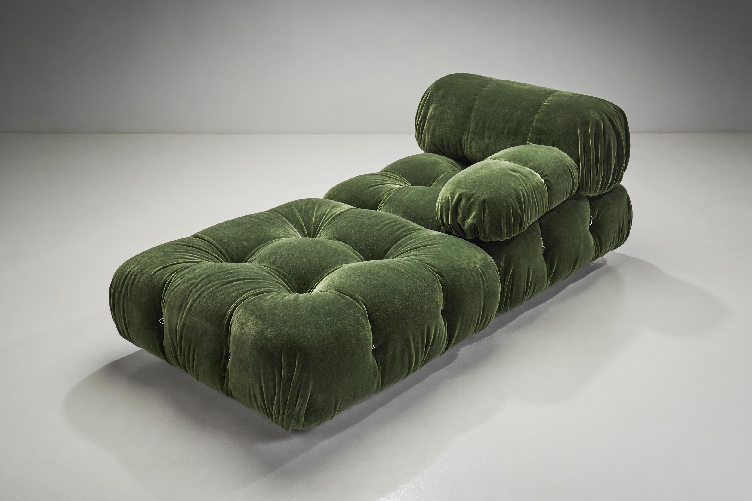 Late 20th Century Modular “Camaleonda” Sofa in 4 Segments by Mario Bellini for B&B, Italy, 1971