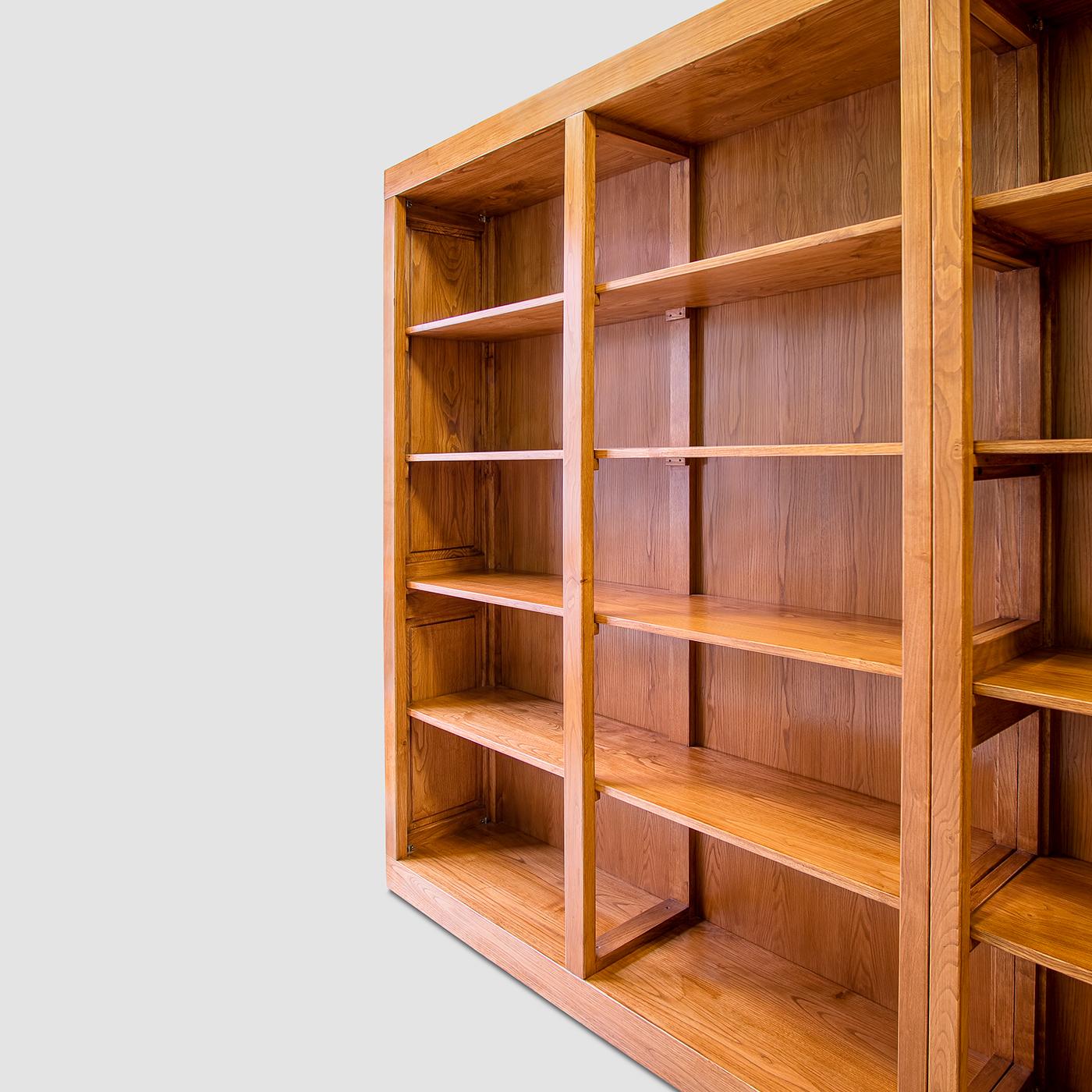 Moderne Bibliothèque modulaire en châtaignier en vente