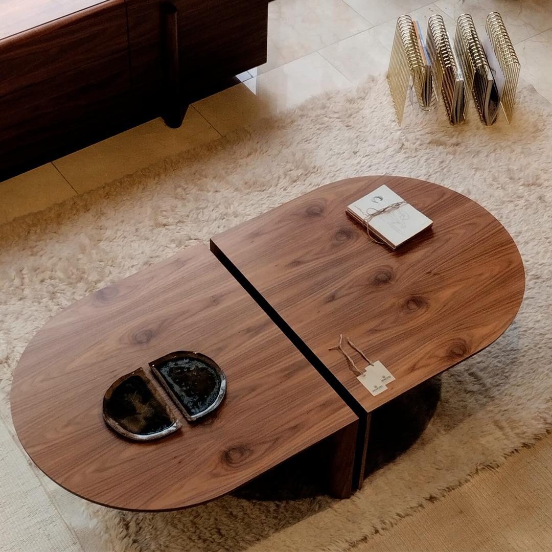 Mesa de centro modular de madera maciza de nogal Madera en venta