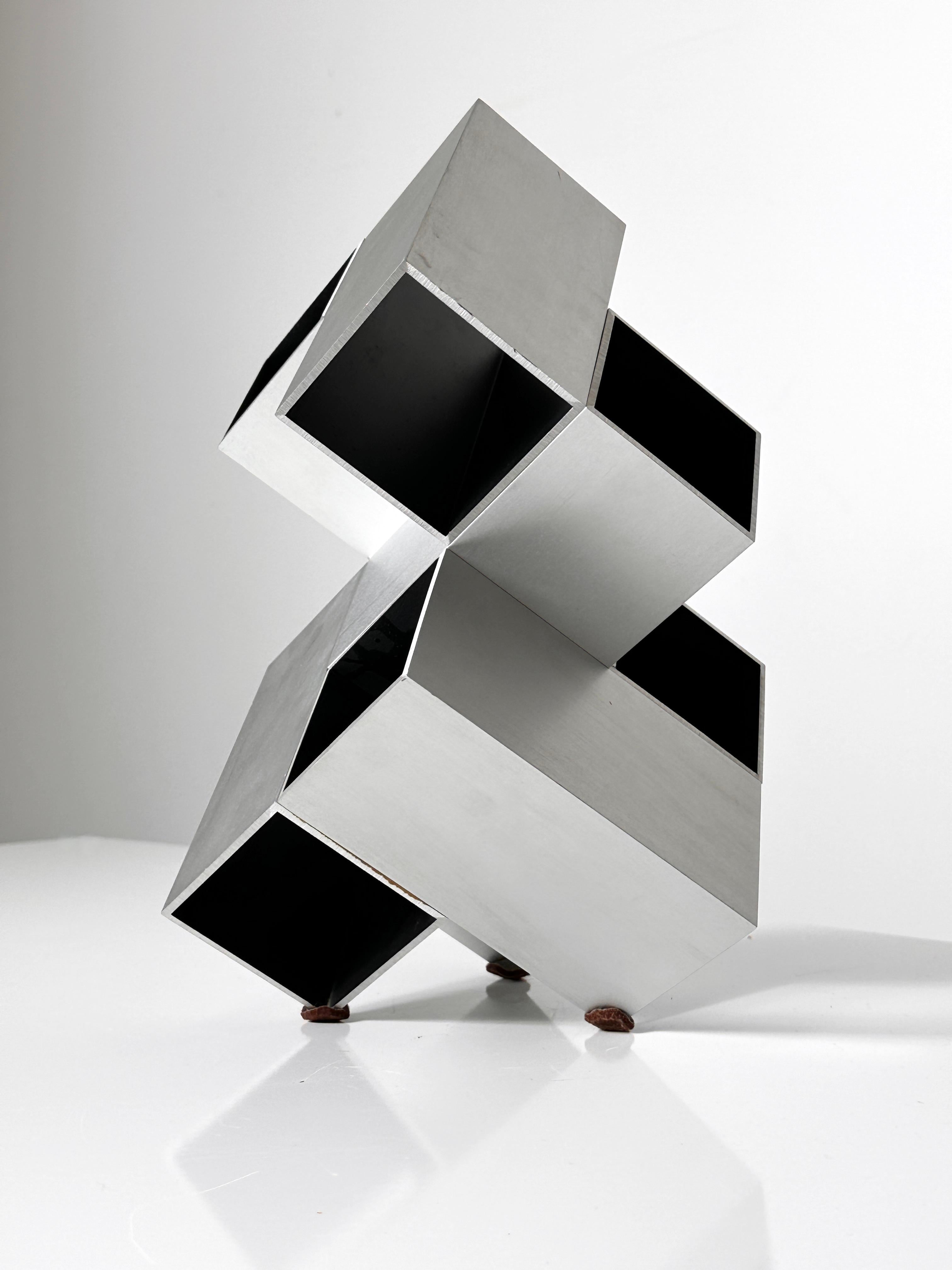 Sculpture cubique de Kosso Eloul, artiste israélien 1920-1995 Toronto, Canada  Bon état à Ann Arbor, MI