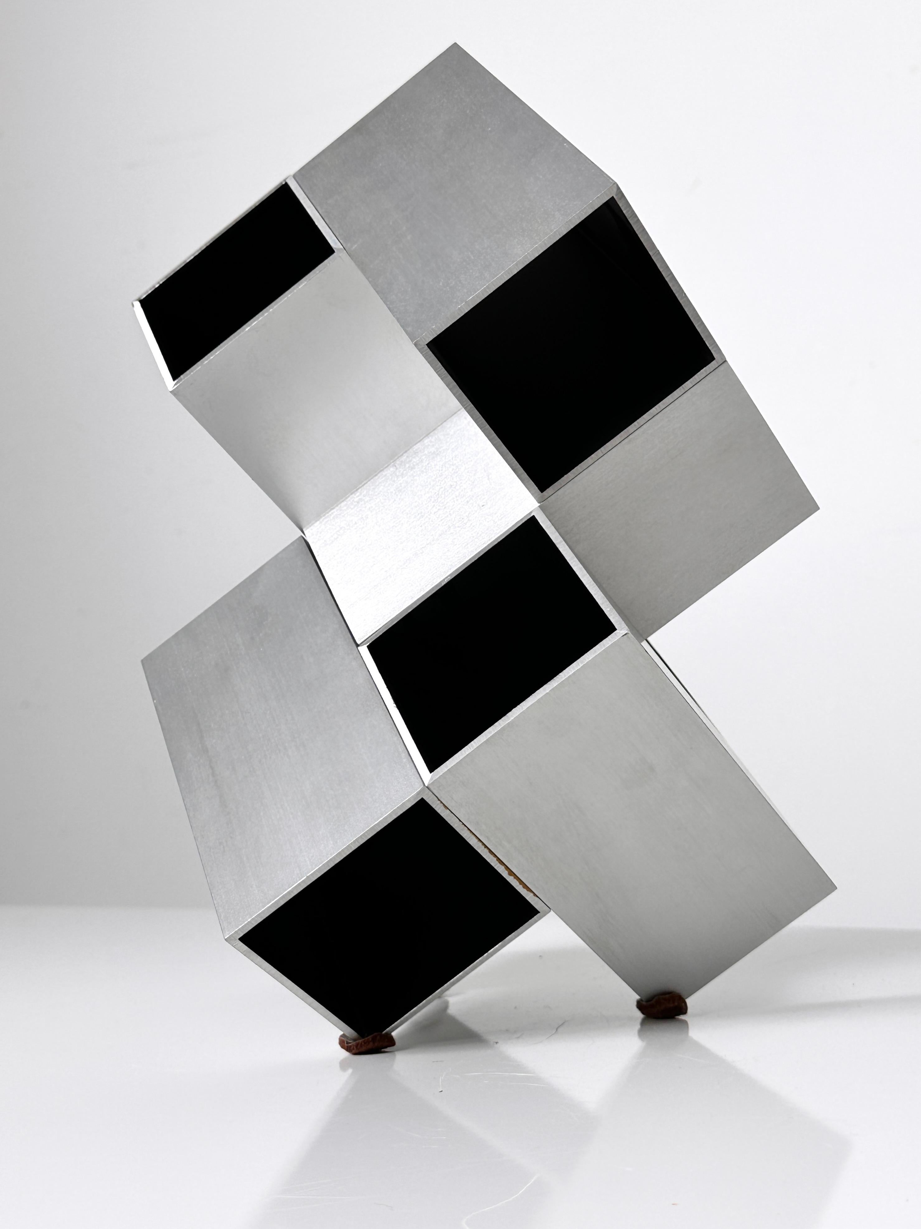 Sculpture cubique de Kosso Eloul, artiste israélien 1920-1995 Toronto, Canada  1