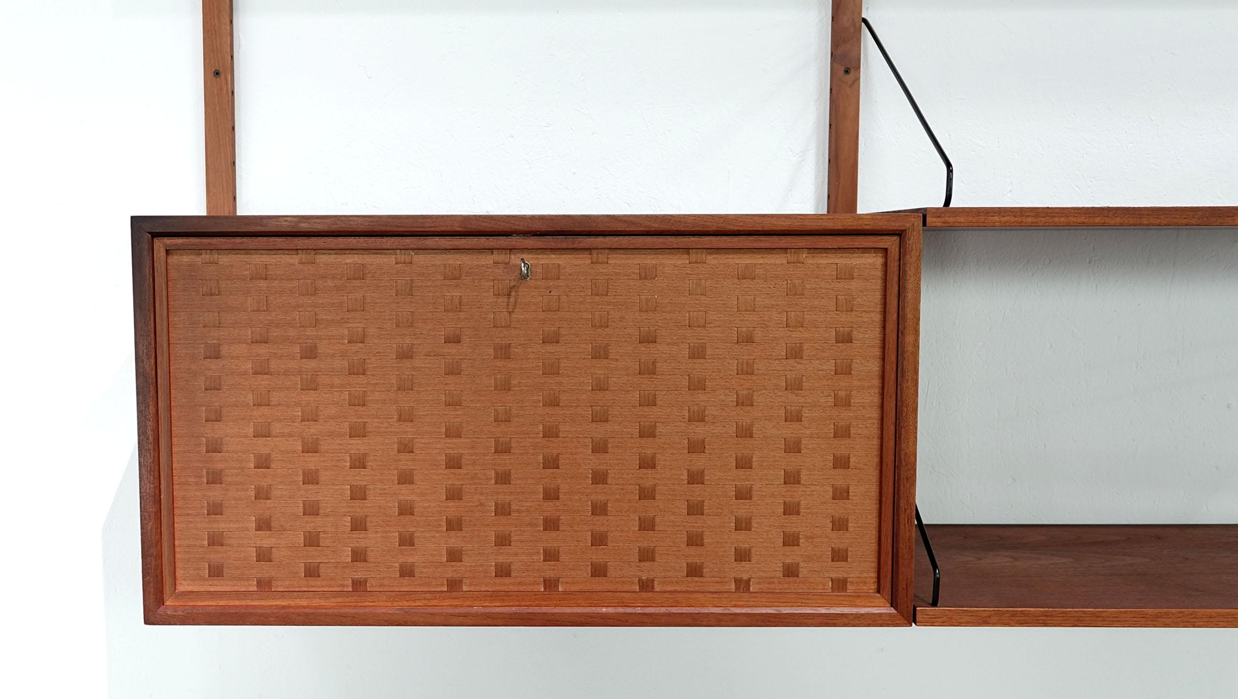 Modular Danish Teak Shelving System by Poul Cadovius for Cado Royal 8