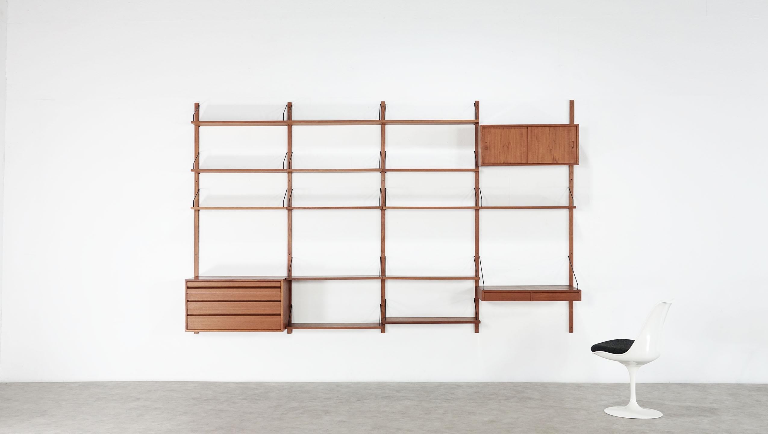 Modular Danish Teak Shelving System by Poul Cadovius for Cado Royal In Good Condition In Munster, NRW