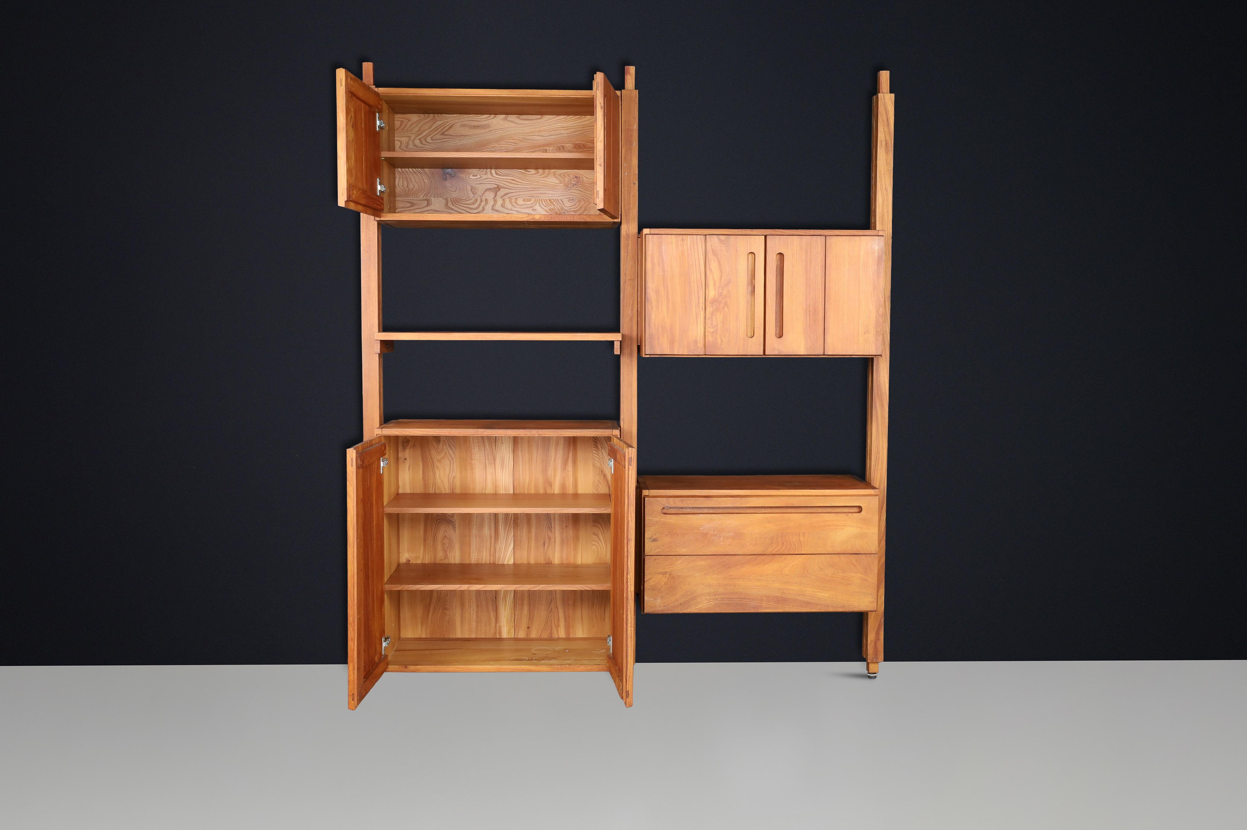 Modular Elmwood Bookcase in the Style of Pierre Chapo, France, 1960s For Sale 5