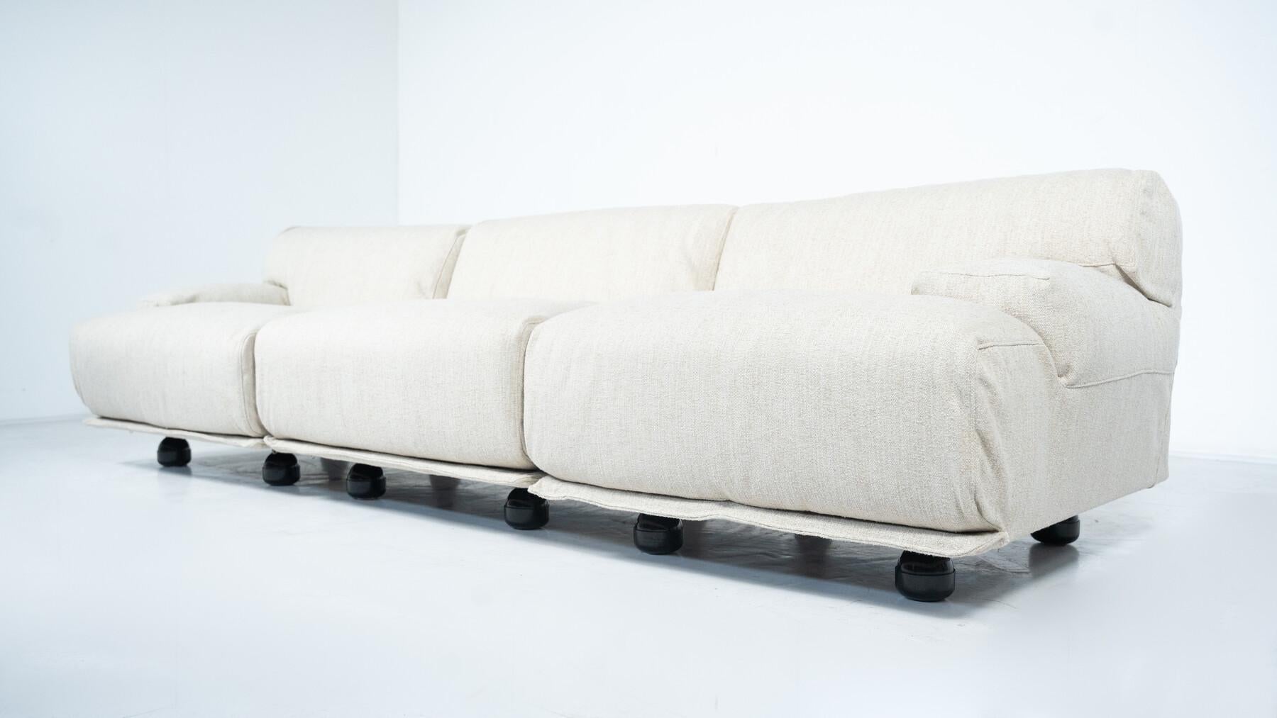 Canapé modulaire Fiandra 3 places de Vico Magistretti, Cassina, Italie, années 1970 - New Upholstery