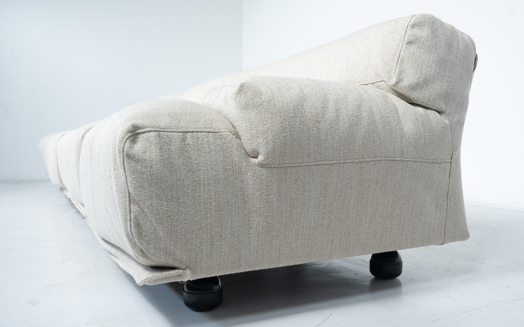 20th Century Modular Fiandra Sofa 4-Seater by Vico Magistretti, Cassina, New Upholstery For Sale