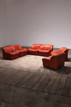 Sofá modular color Gognac Modelo Caprice de Henning Korch, años 70